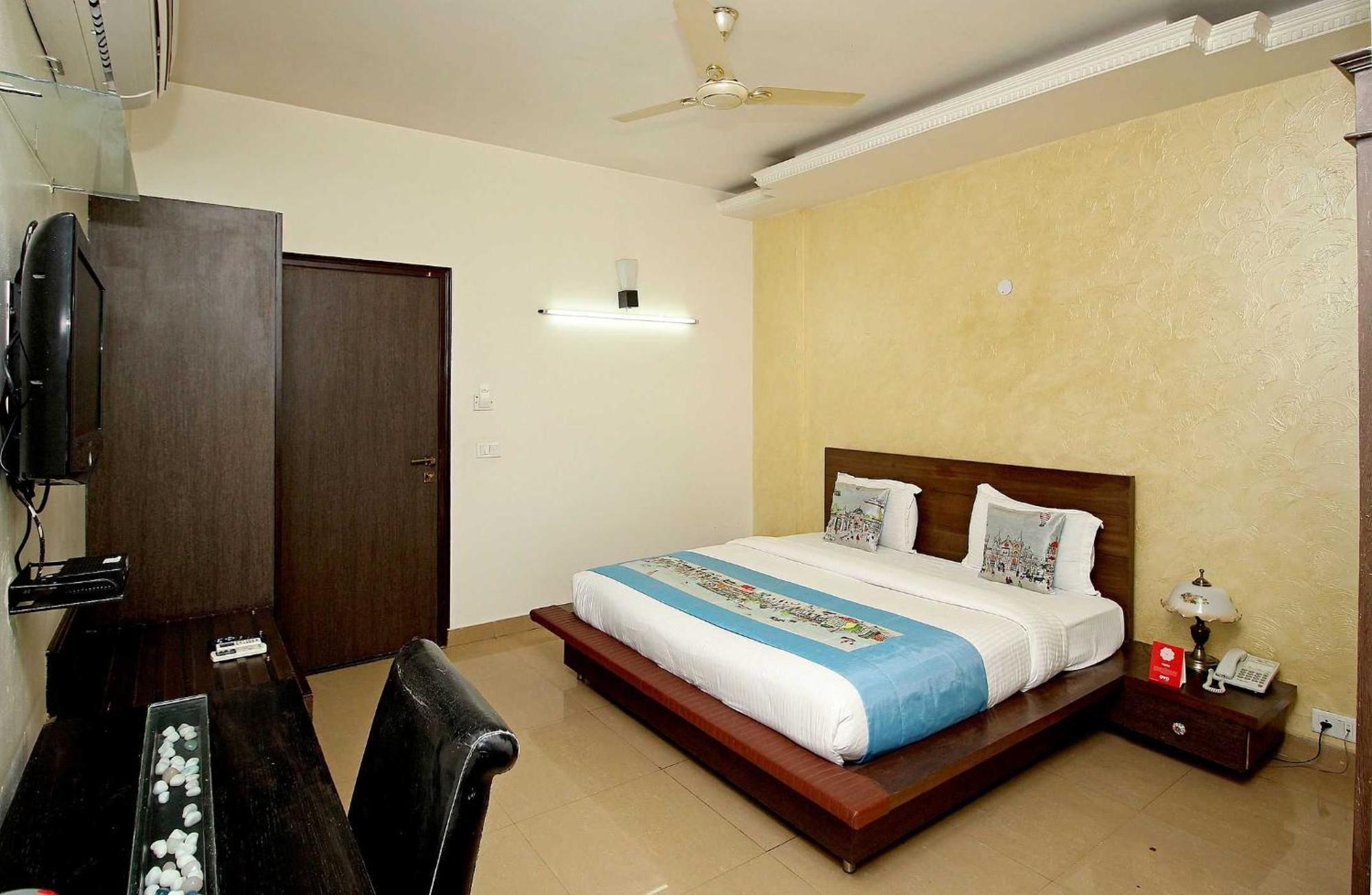 Hotel Collection O Sakshi 3*