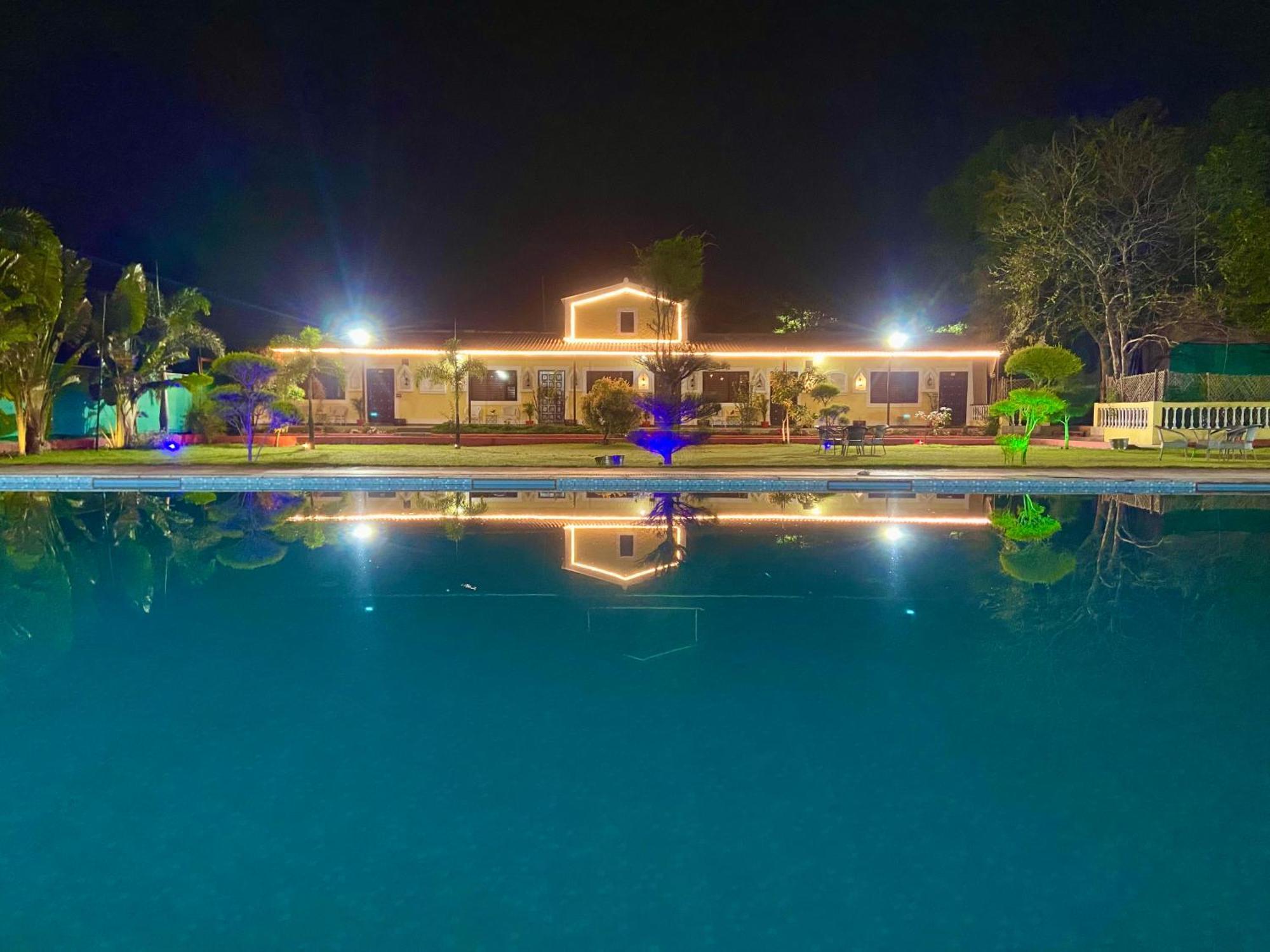 Farm stay Vanzara Retreat