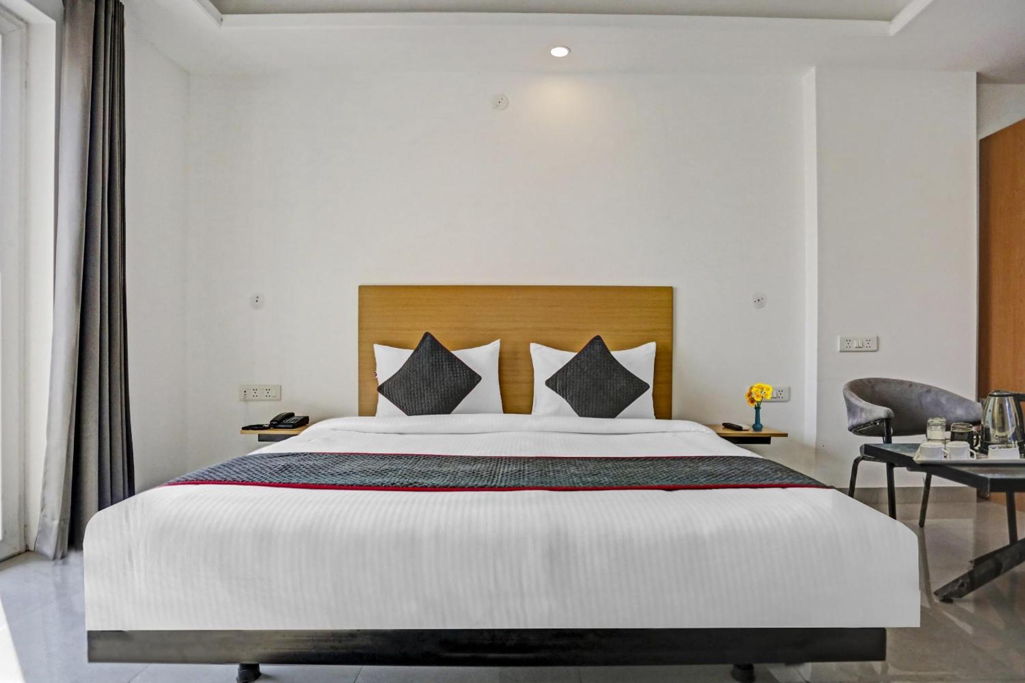 Townhouse Royal Oak Hotel Gurgaon