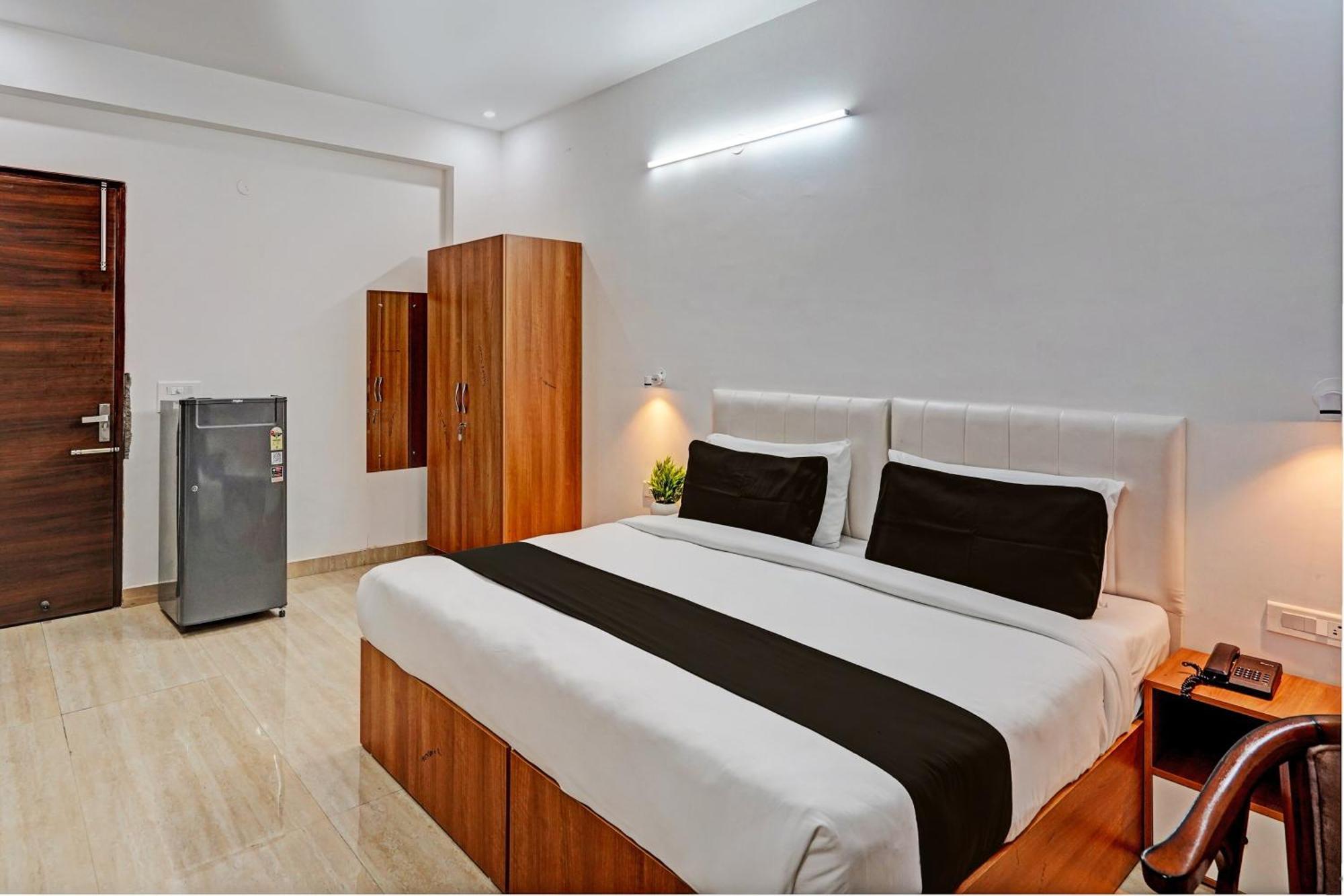 Hotel Townhouse Akshay Gurgaon