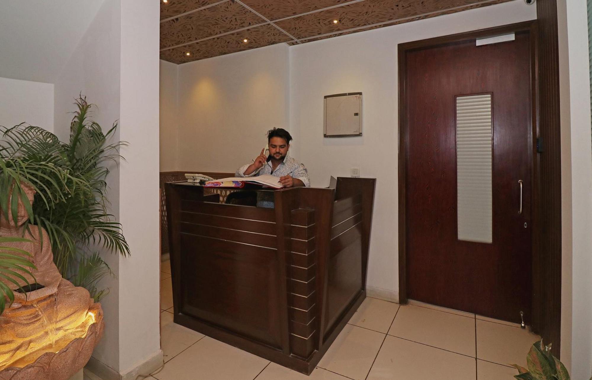 Hotel Wonderland Near Aravali Biodiversity Park Gurgaon
