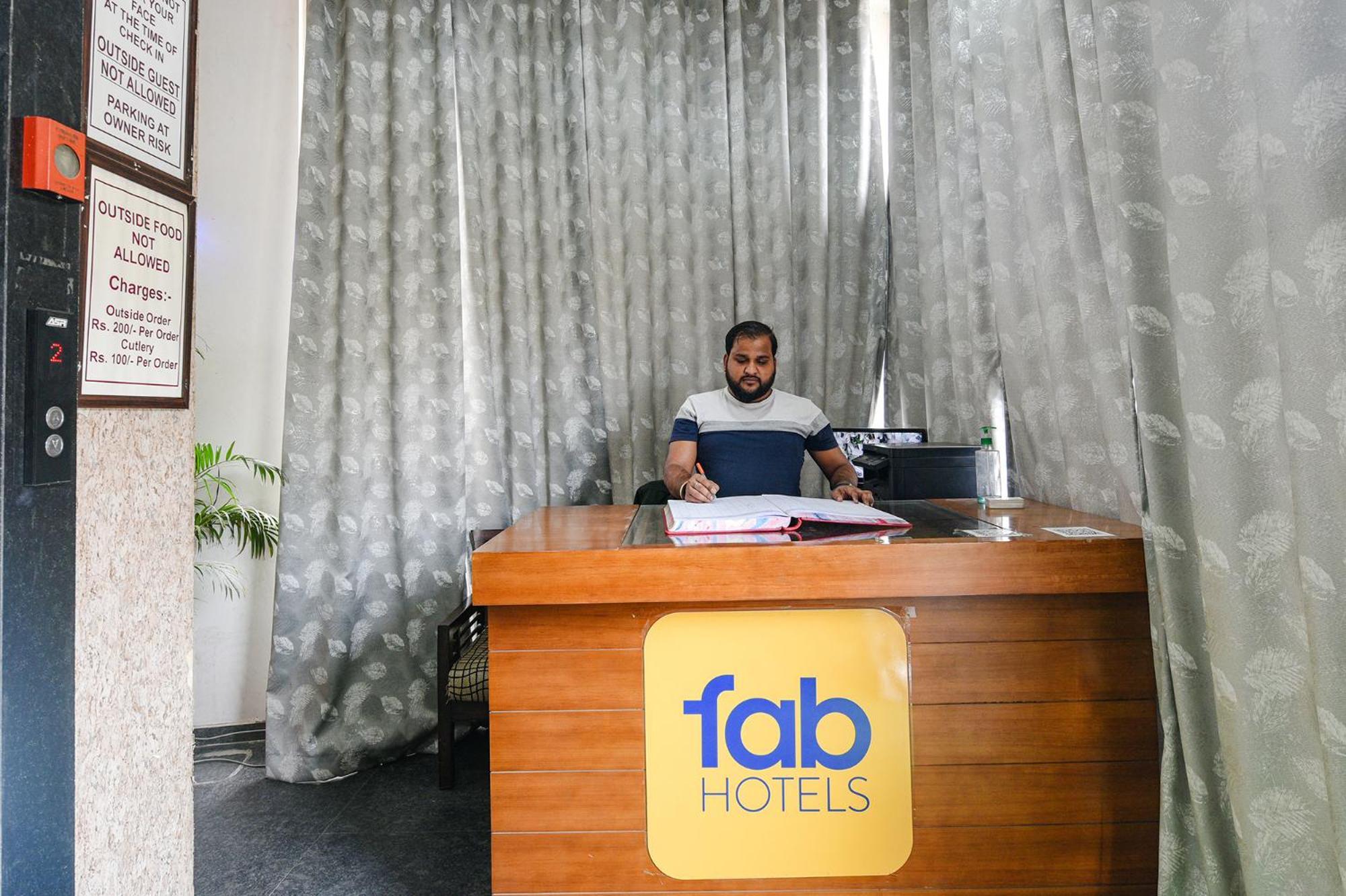 Fabhotel Gazelle I Gurgaon
