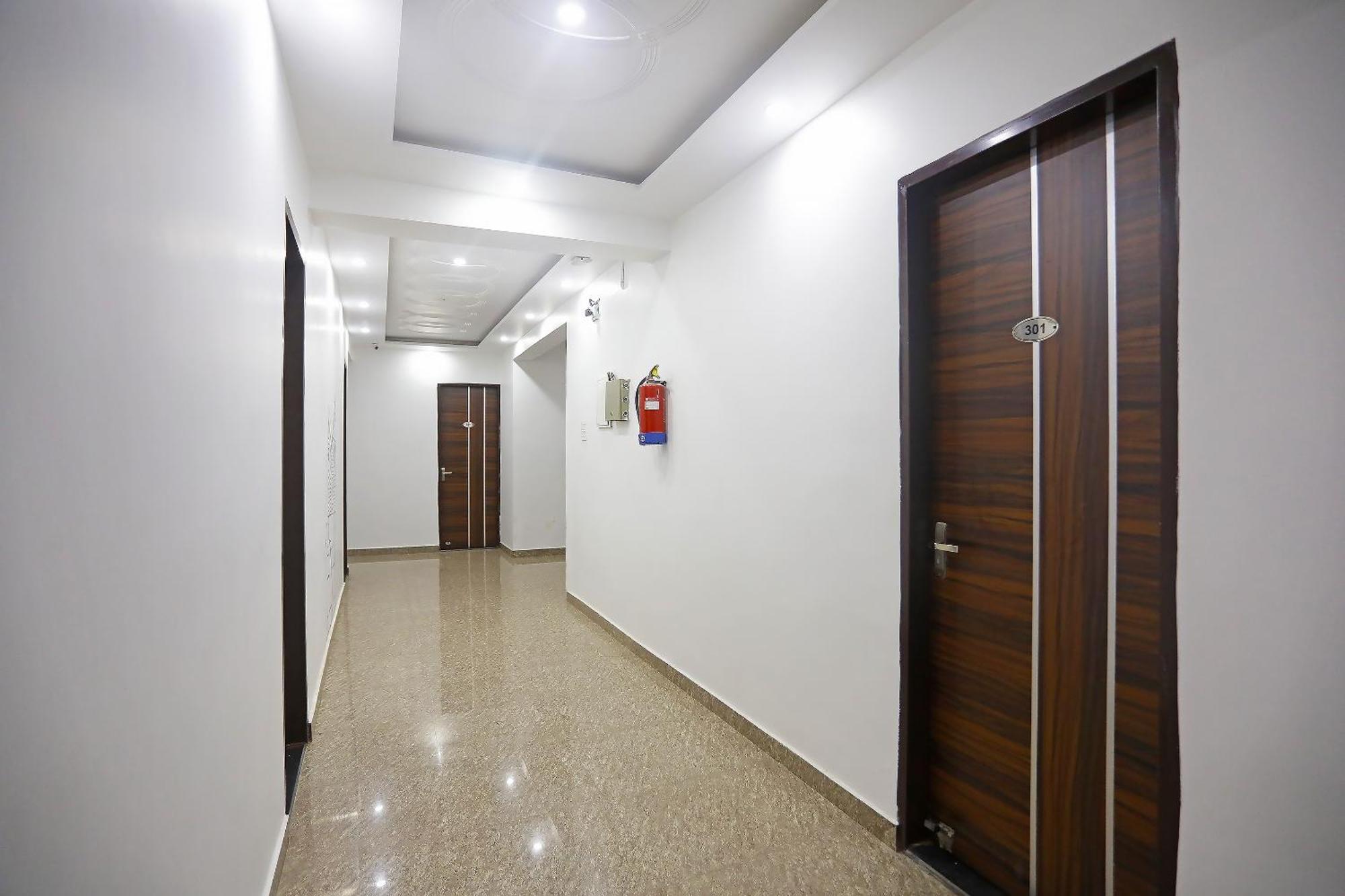 Super Townhouse Cloud Bay, Near Genpact, Sector-69, Gurgaon