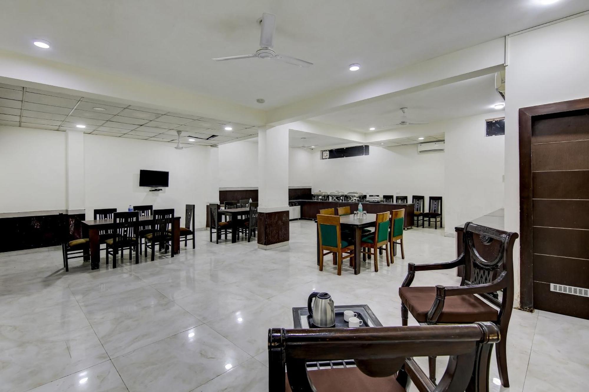 O Birdhouse Residency Hotel Gurgaon