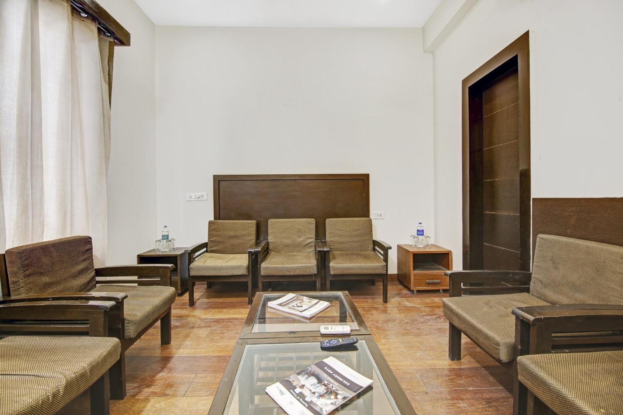 O Birdhouse Residency Hotel 3*