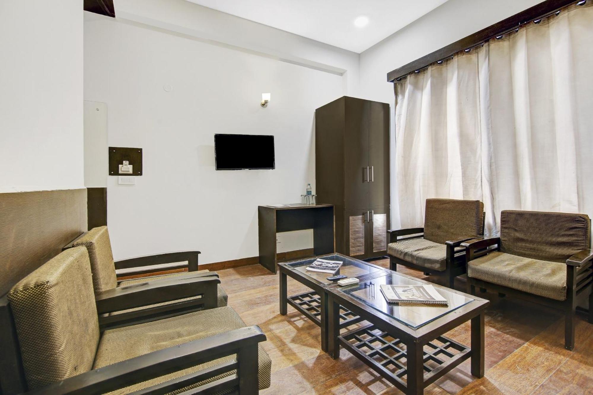 Hotel O Birdhouse Residency Gurgaon