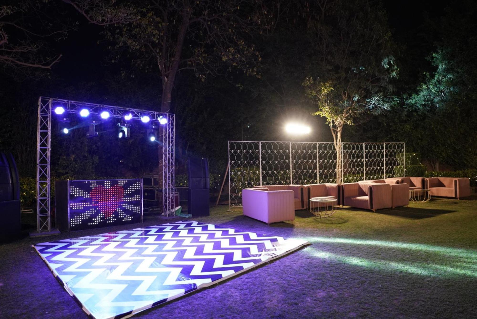 Hotel Goa Country Club Gurgaon
