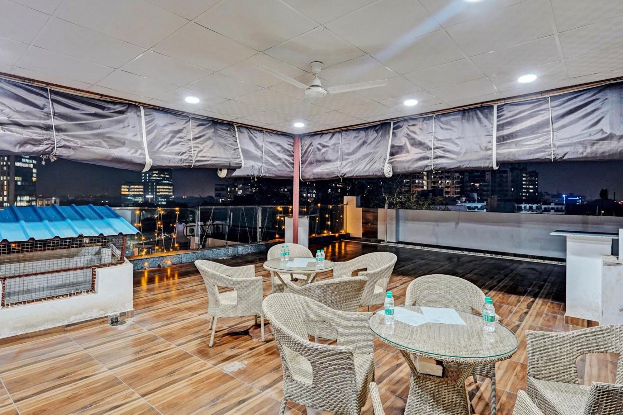 Townhouse Akshay 4*