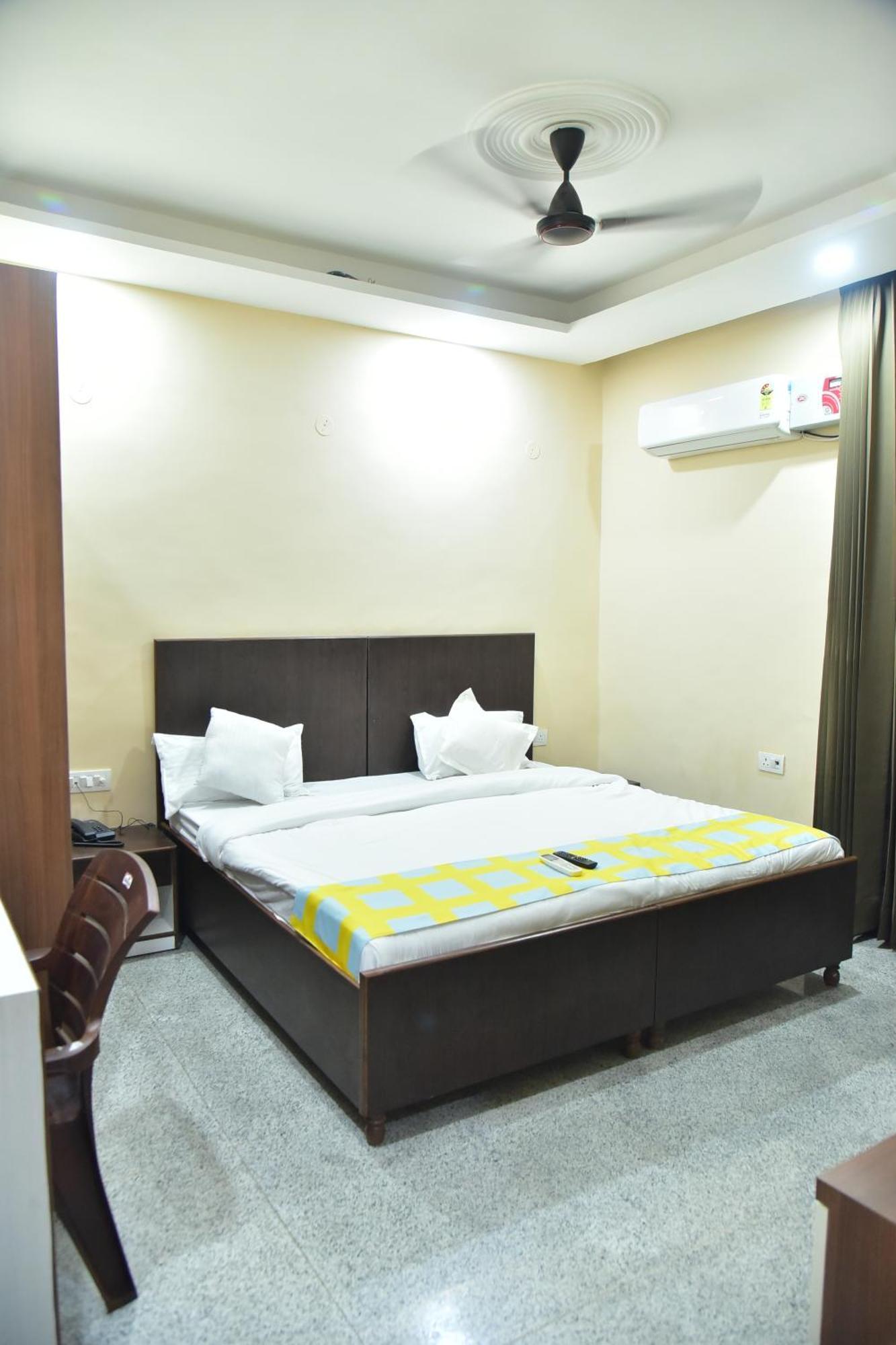 Wedlock Medanta Hotel