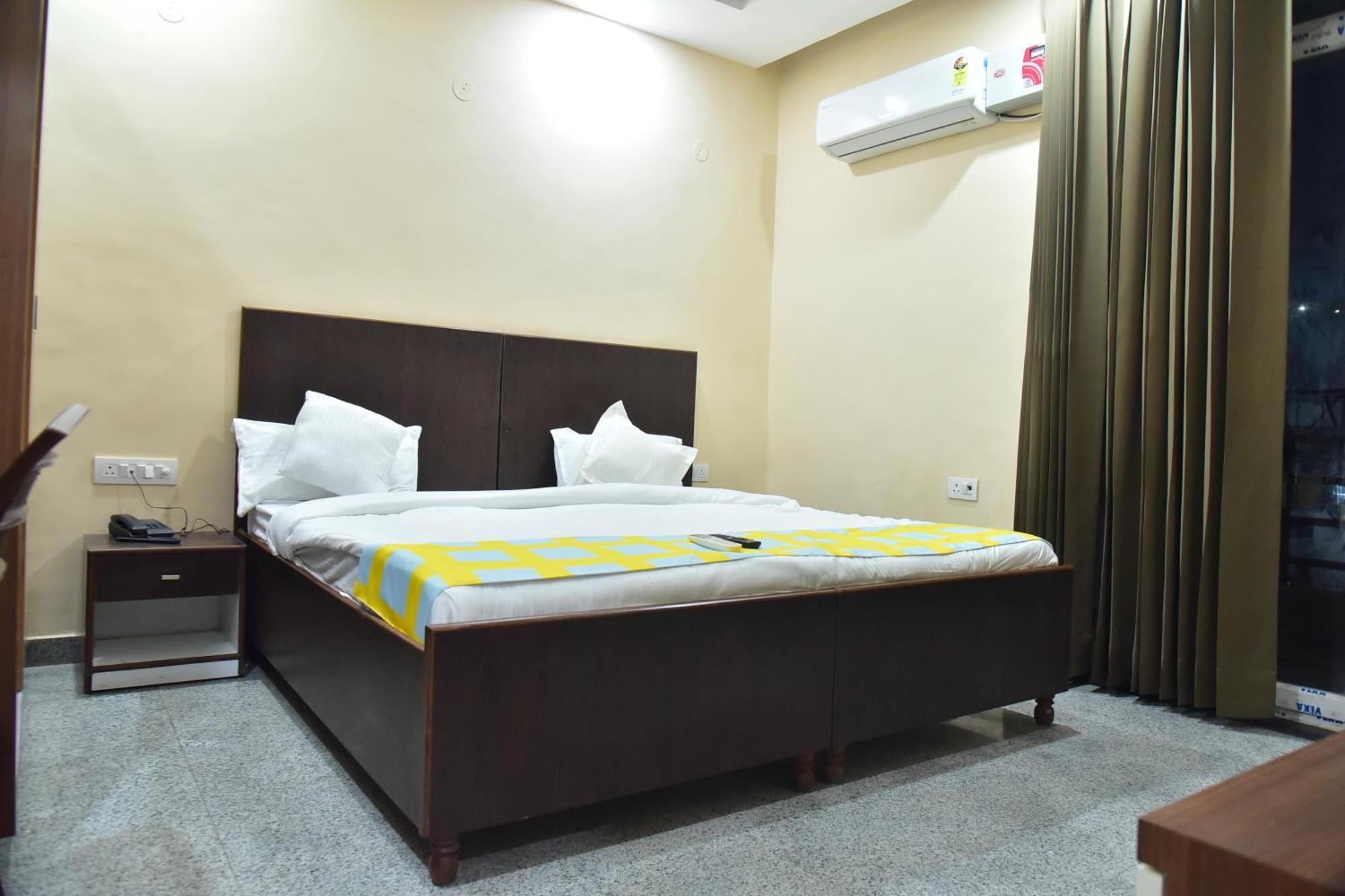 Wedlock Medanta Hotel
