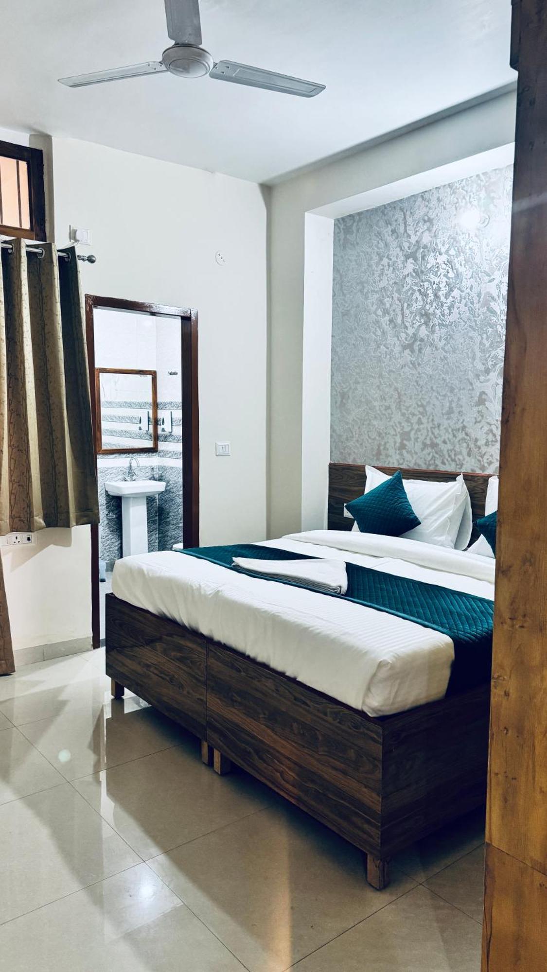 Marina Heritage & Artemis Hospital Guest house *