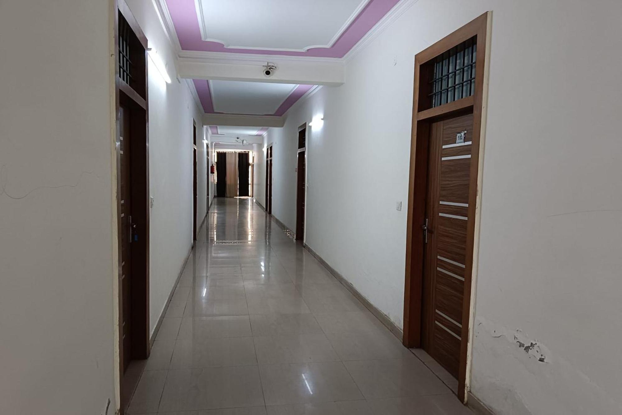 Divine Hotel 3*