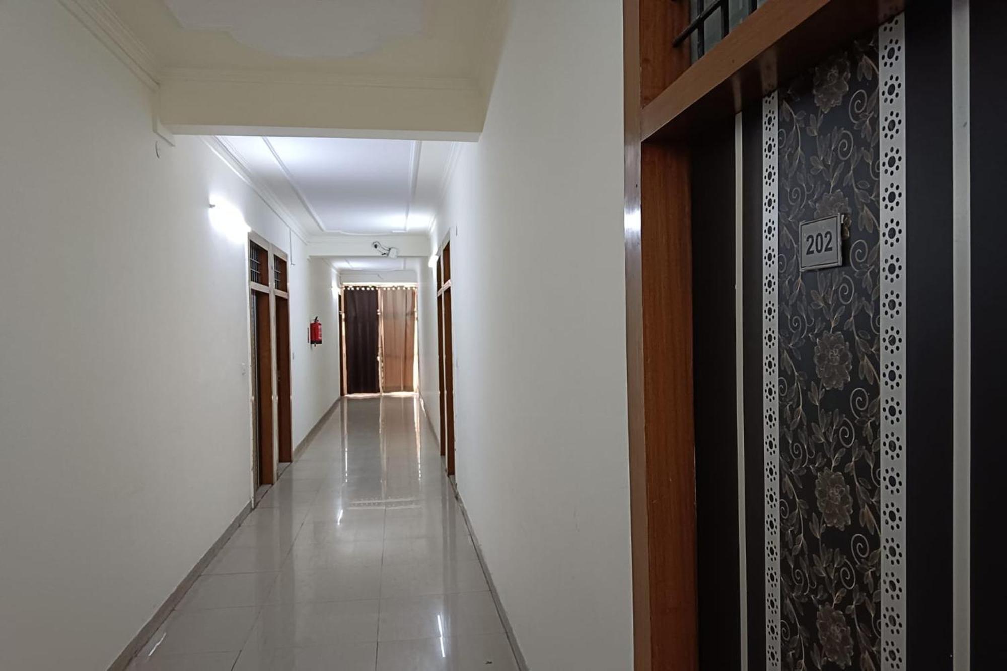 Divine Hotel