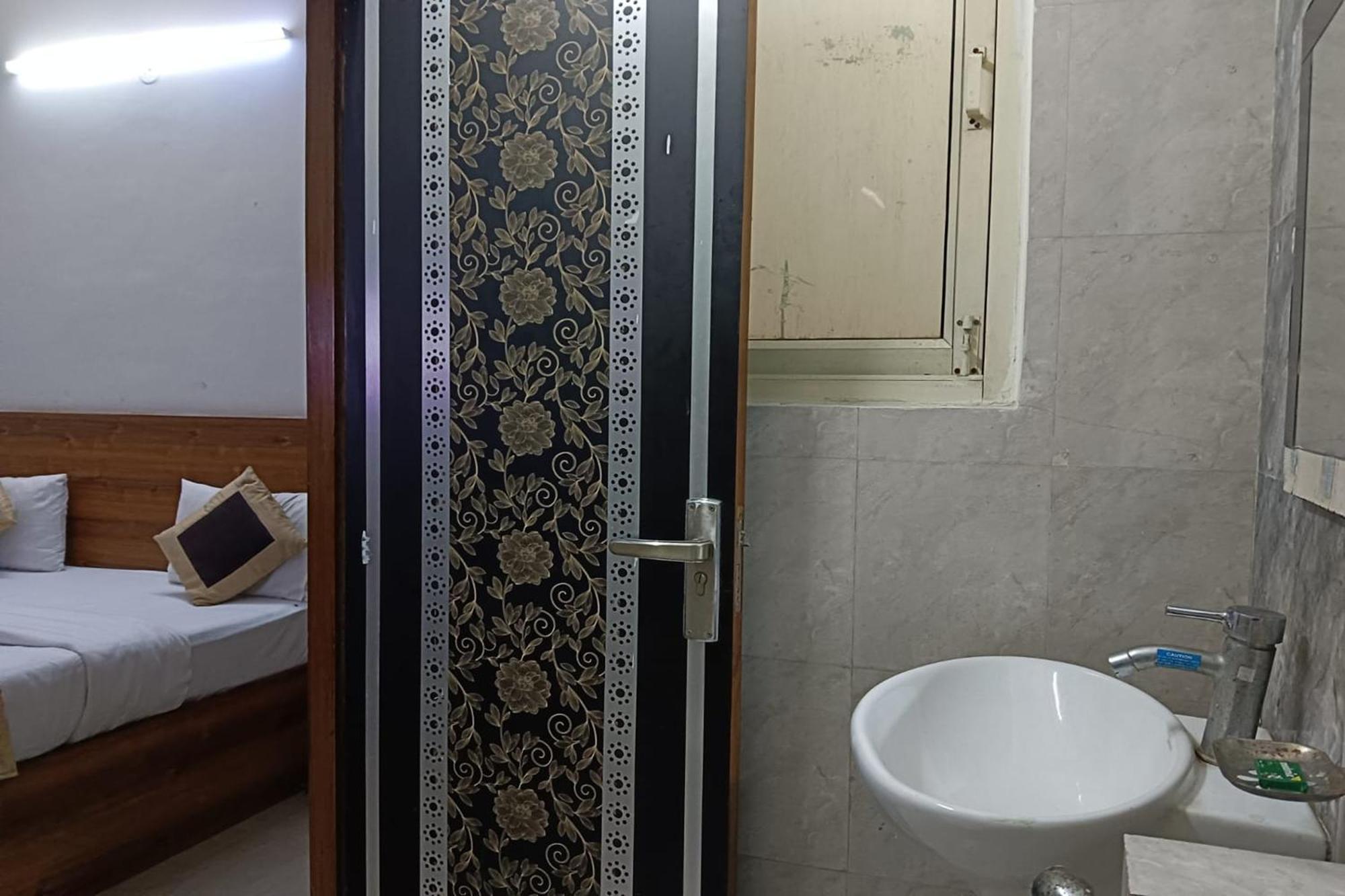 Divine Hotel 3*