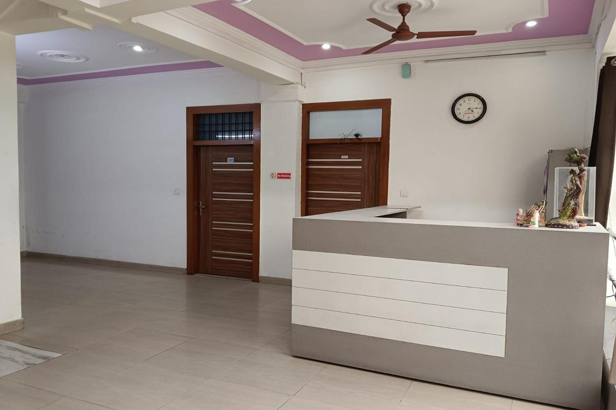 Divine Hotel 3*