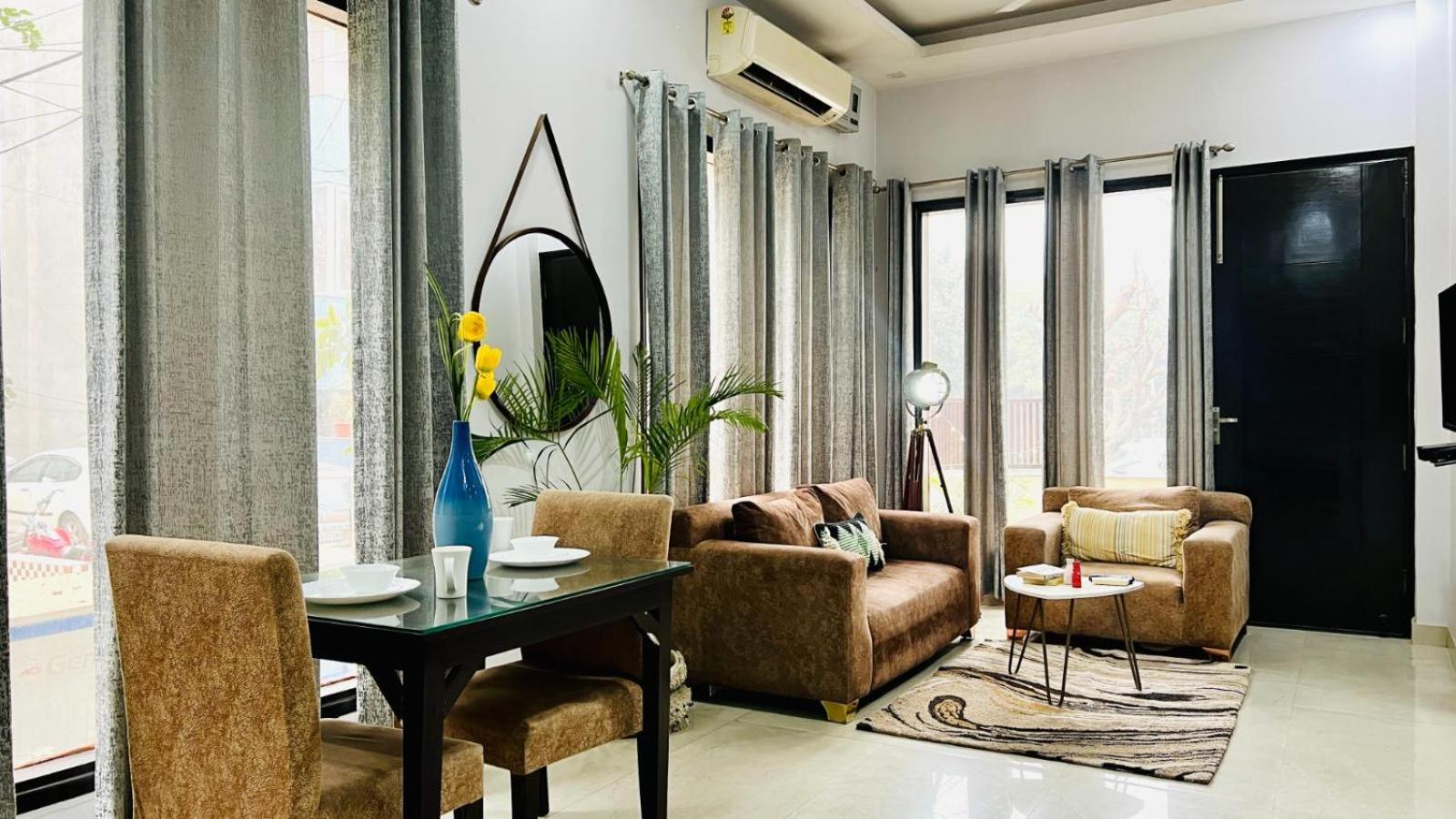 Apartment Bluo Modern 1bhk - Dlf Galleria