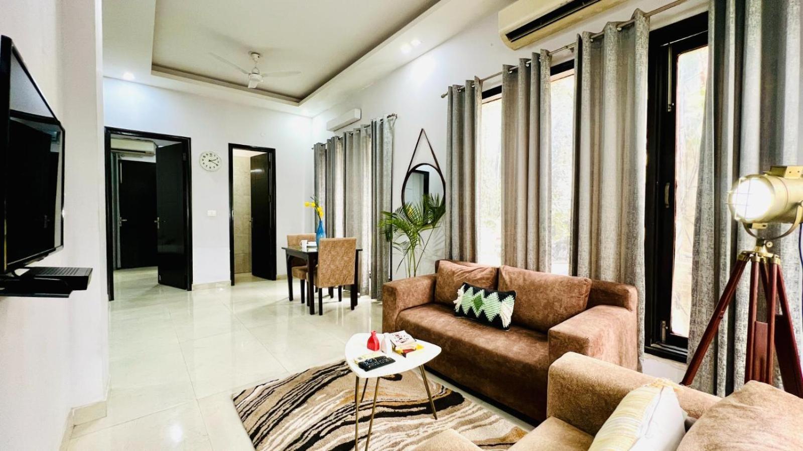 Apartment Bluo Modern 1bhk - Dlf Galleria *