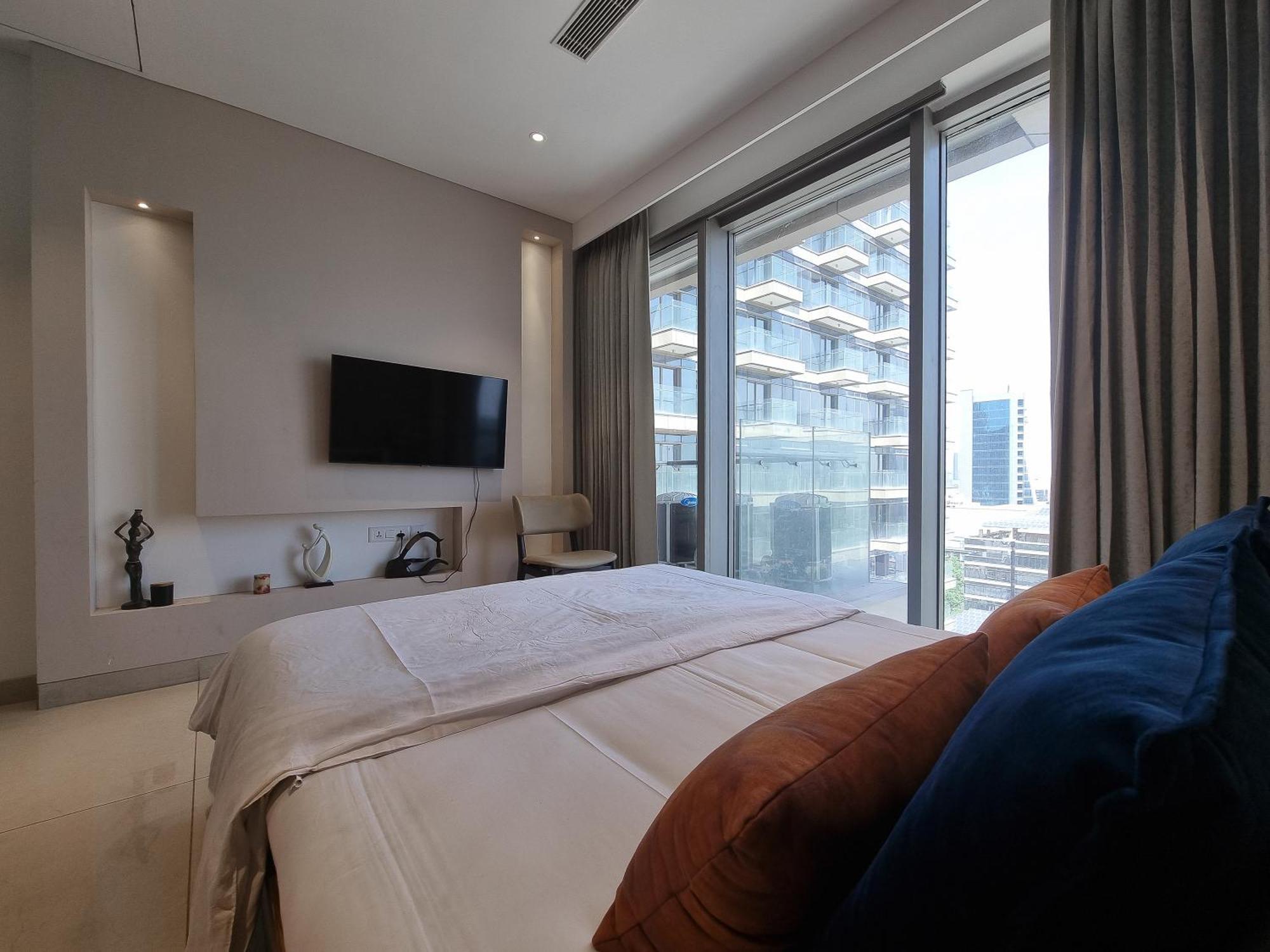 Luxury Key 5 - 2 Bhk Fully Furnished * Gurgaon
