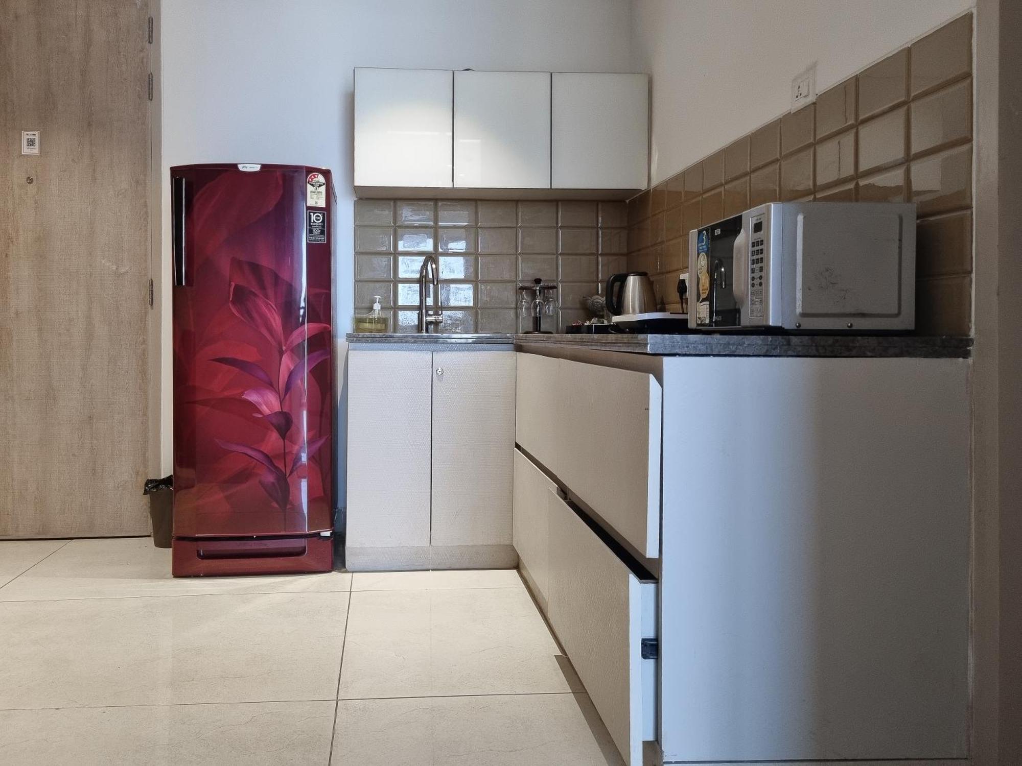 Luxury Key 5 - 2 Bhk Fully Furnished Apartment