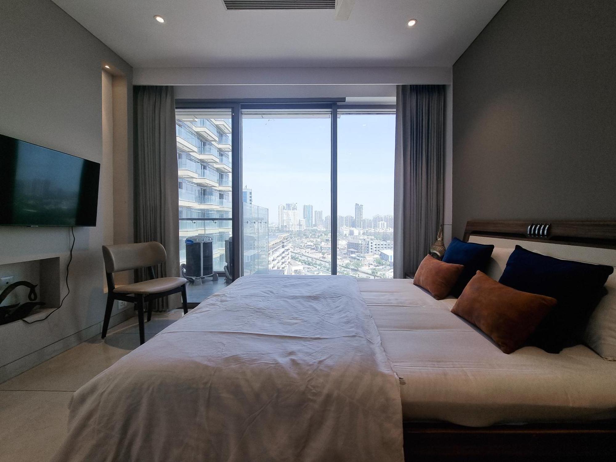 Luxury Key 5 - 2 Bhk Fully Furnished *