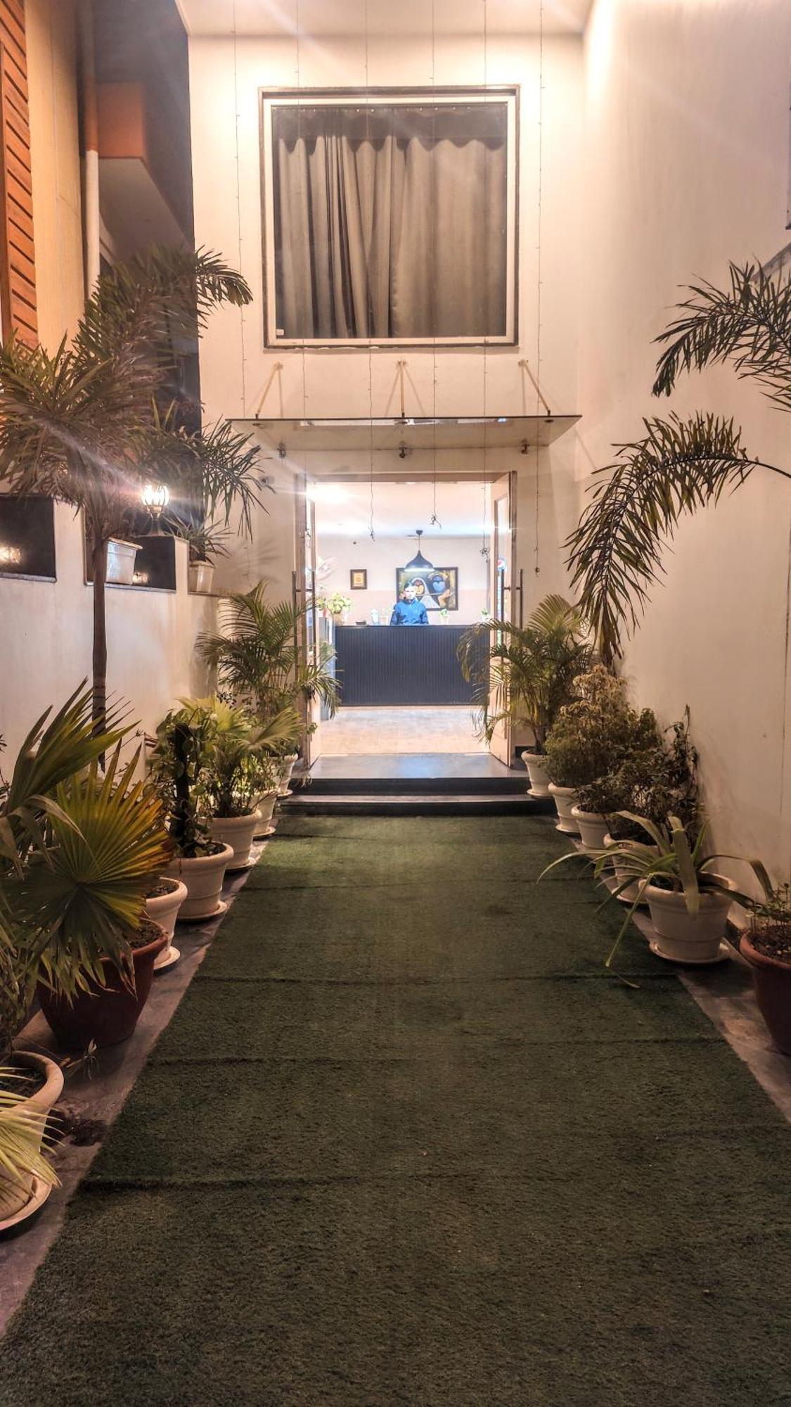 Mavens White Artemis Hospital Road Sector 52 Gurgaon