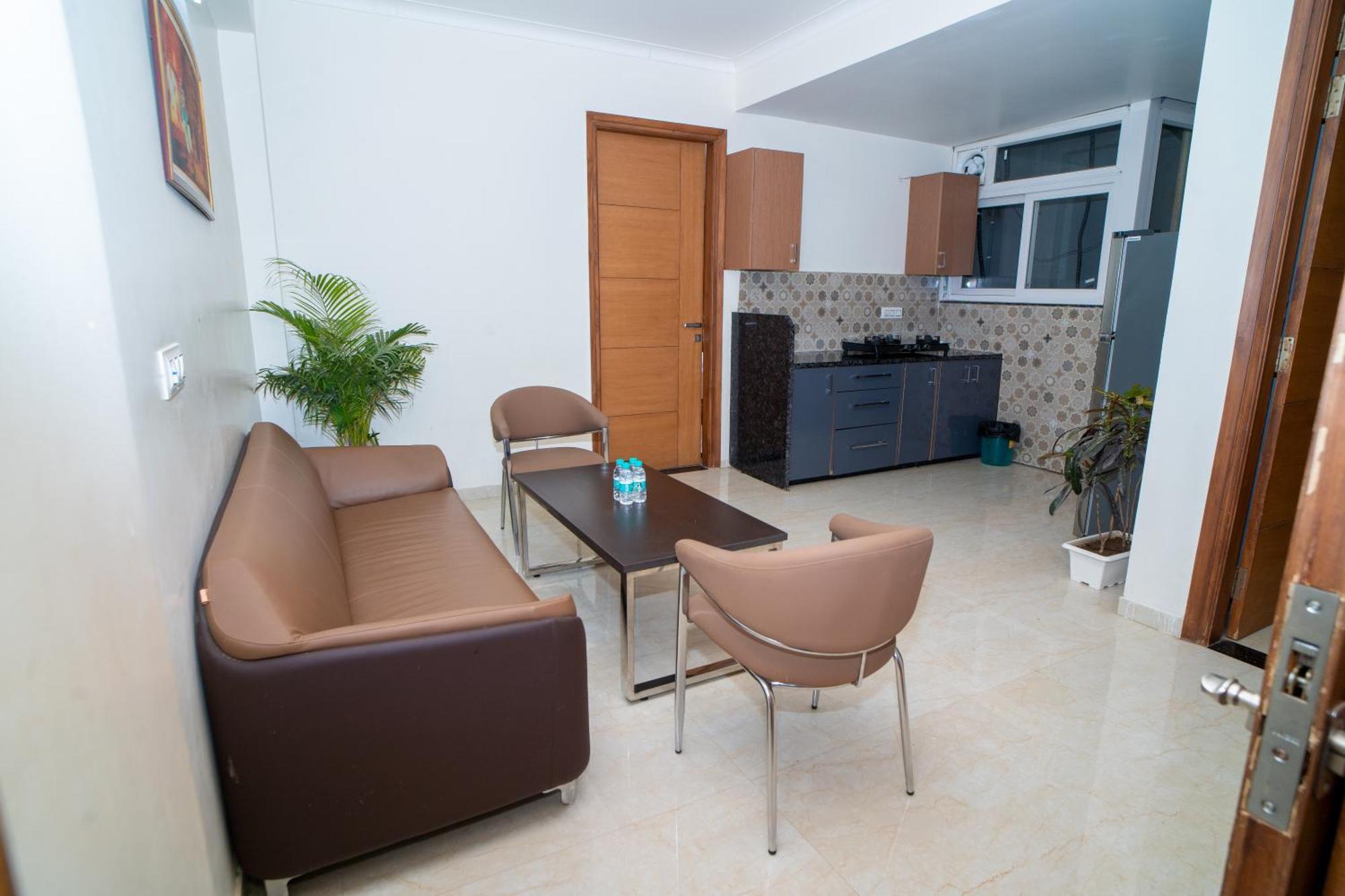 Apartment Aster Sec-39 I Fully Furnished 2bhk *