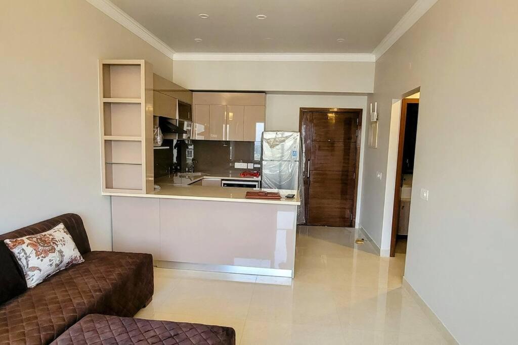 Apartment New 1bhk At Park, Sohna Road, Ayaansh *
