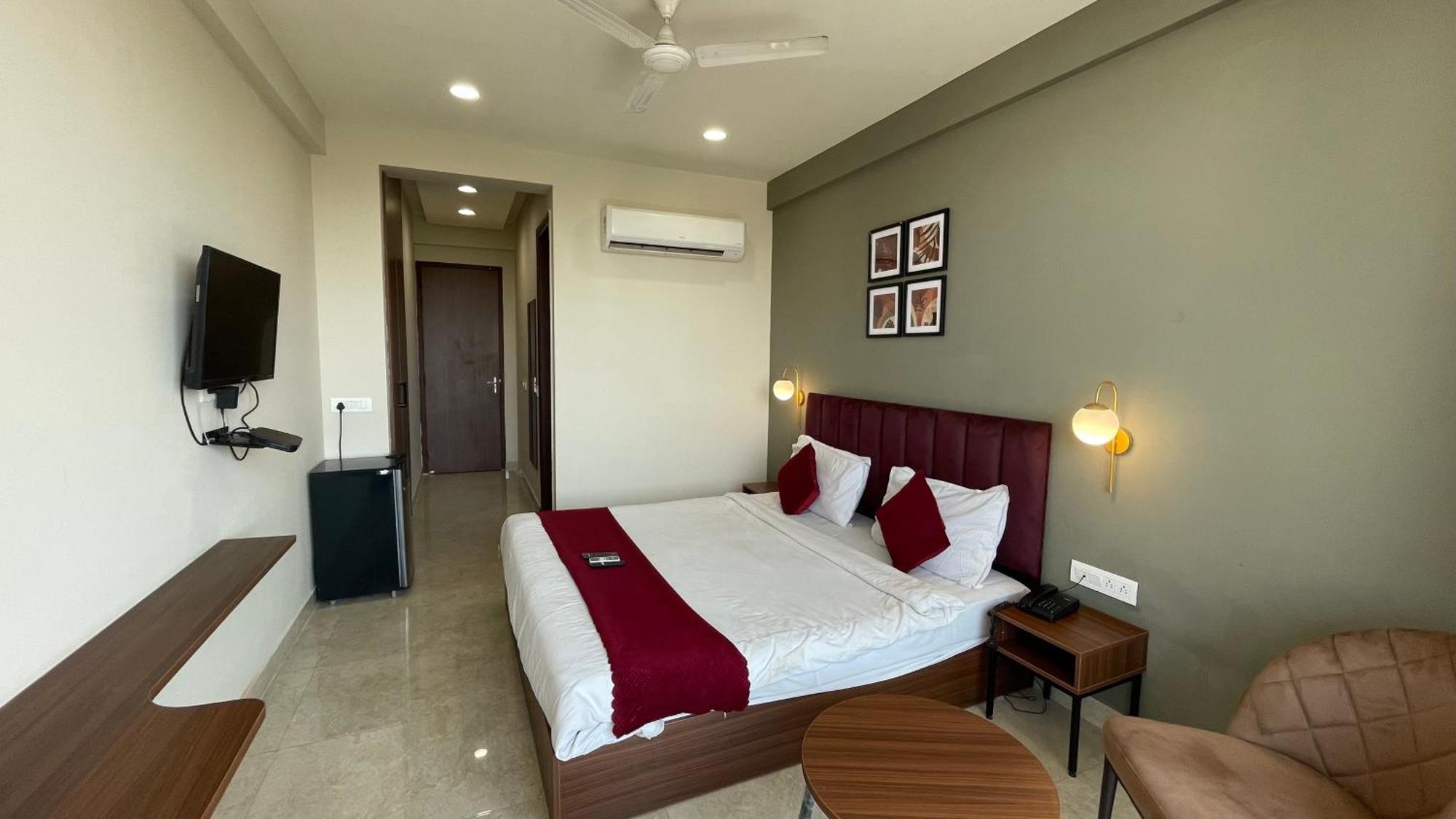 Apartment Saltstayz Studio - Near Artemis & Medanta Hospital