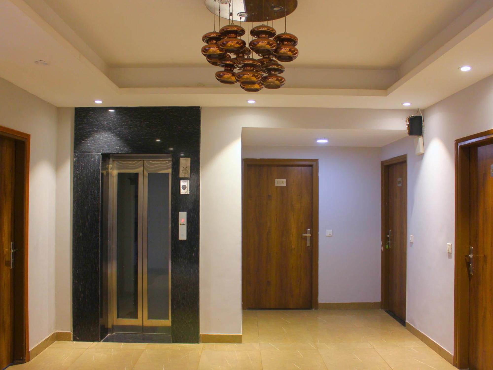Hotel Cymbal -sector 31 3*