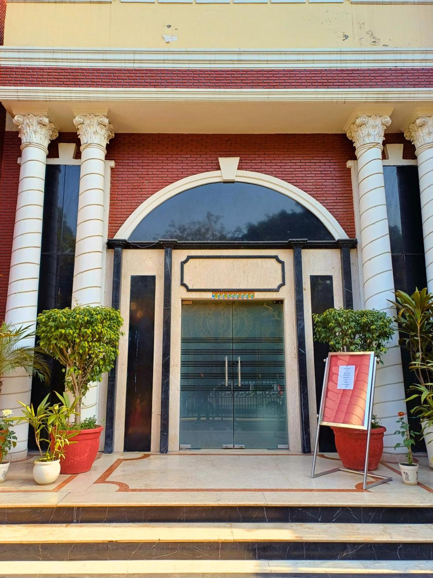 Cymbal -sector 31 3* Gurgaon