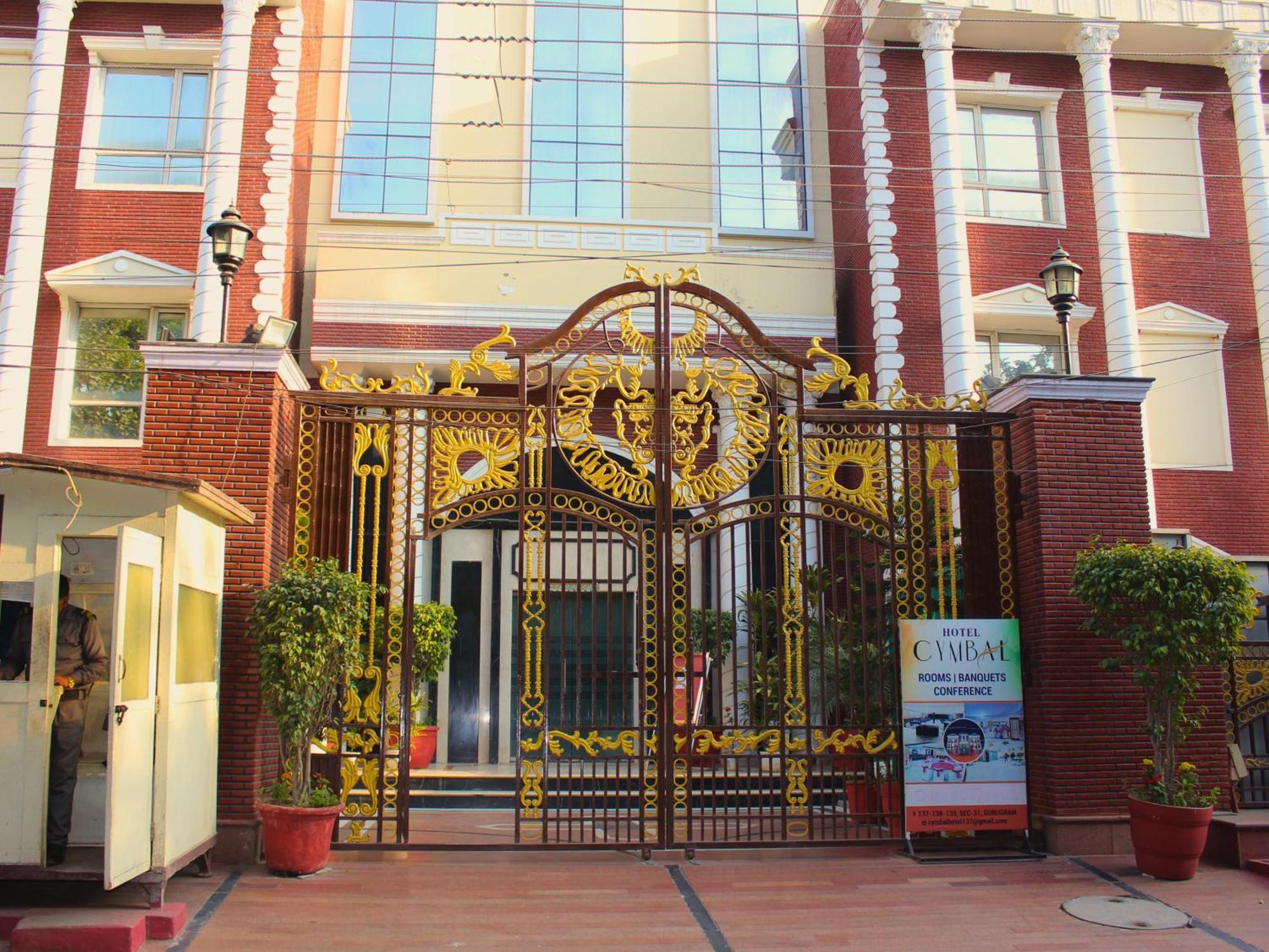 Hotel Cymbal -sector 31 3*