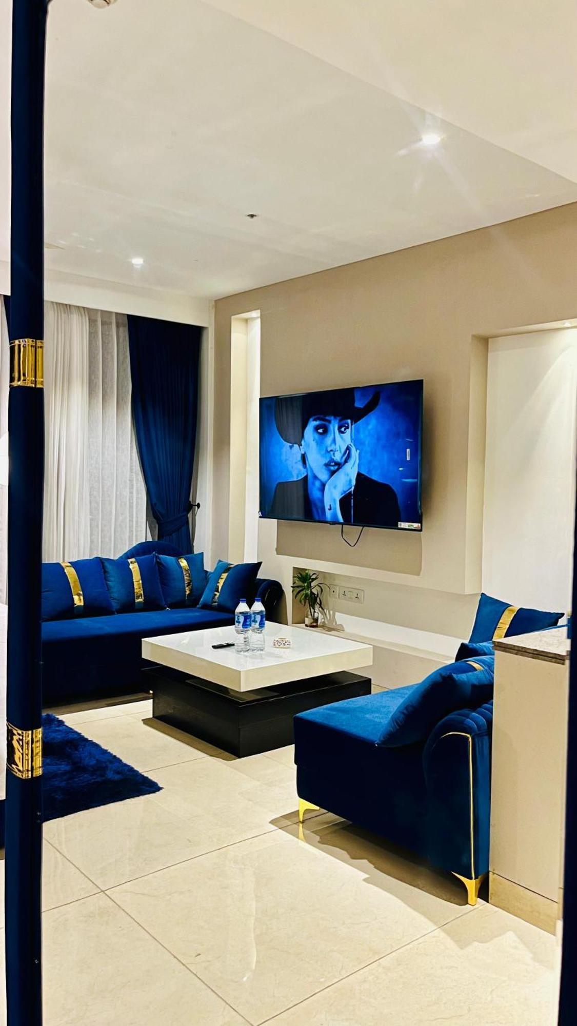 Luxury Key 9 Apartment