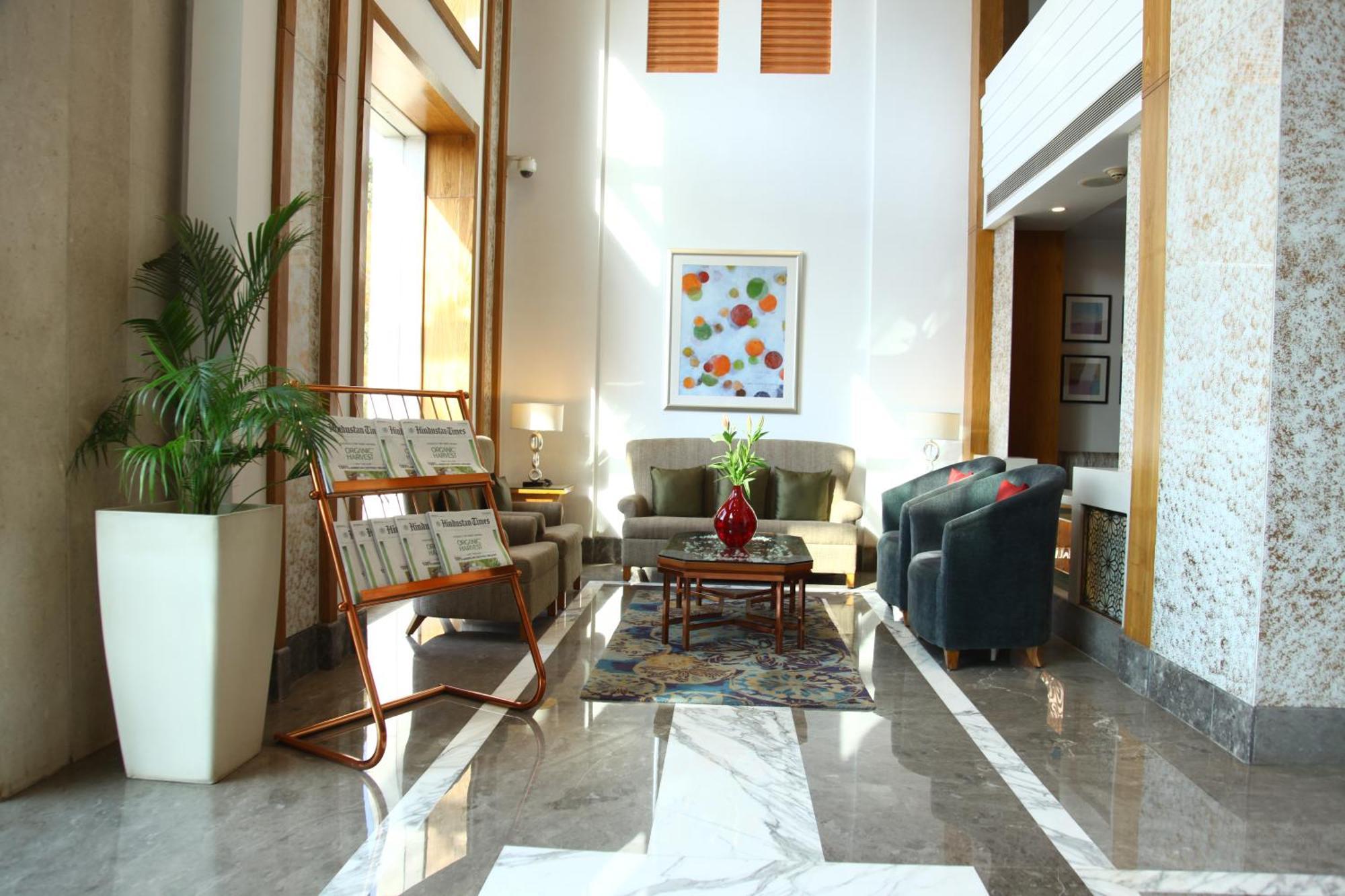 Hotel The Place Gurugram, A Member Of Radisson Individuals 4*