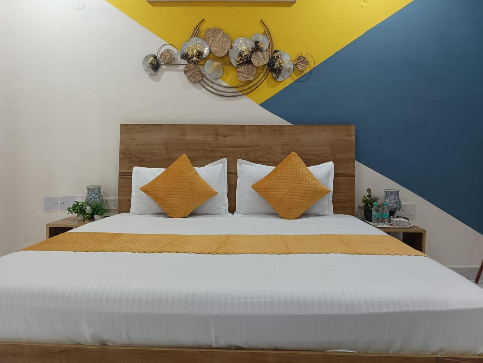 Apartment Aurabnb Homes Gurugram