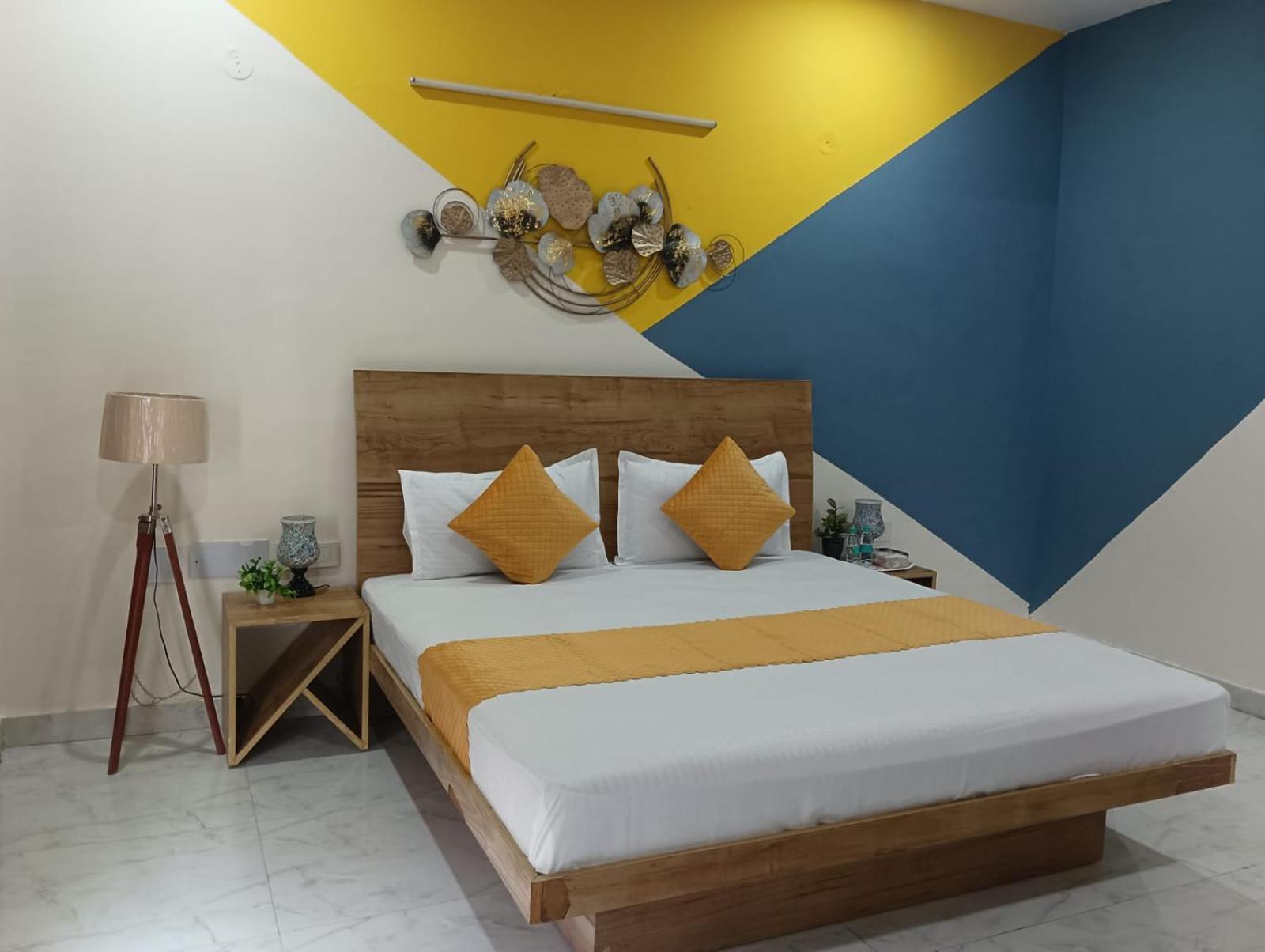 Apartment Aurabnb Homes Gurugram