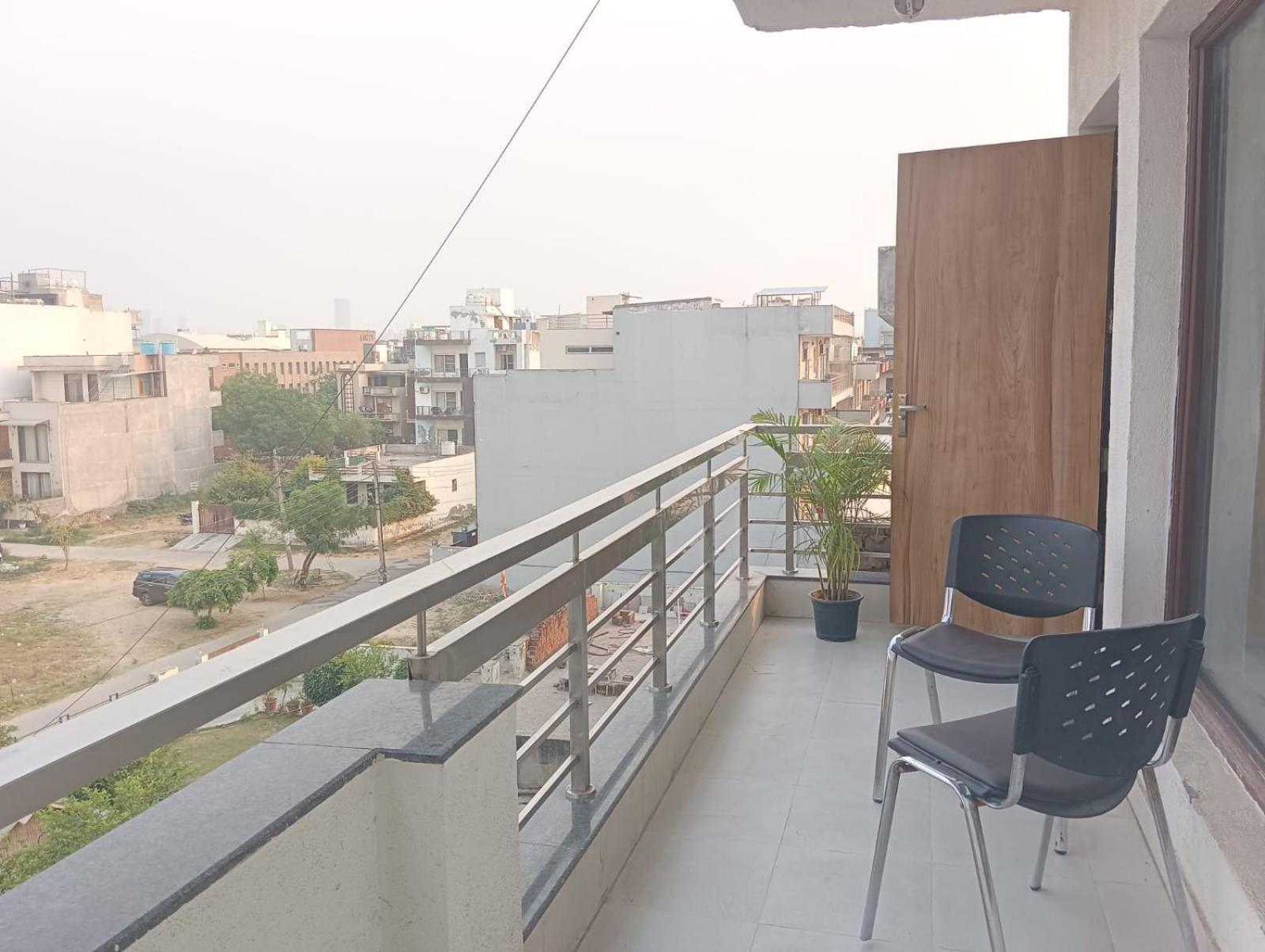 Aurabnb Homes Gurugram Apartment Gurgaon