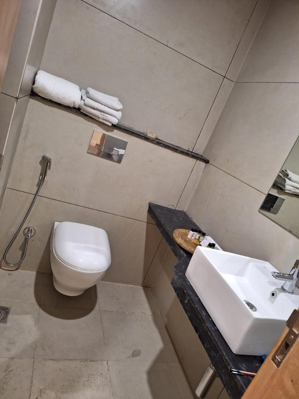 Rr Galaxy Gurgaon