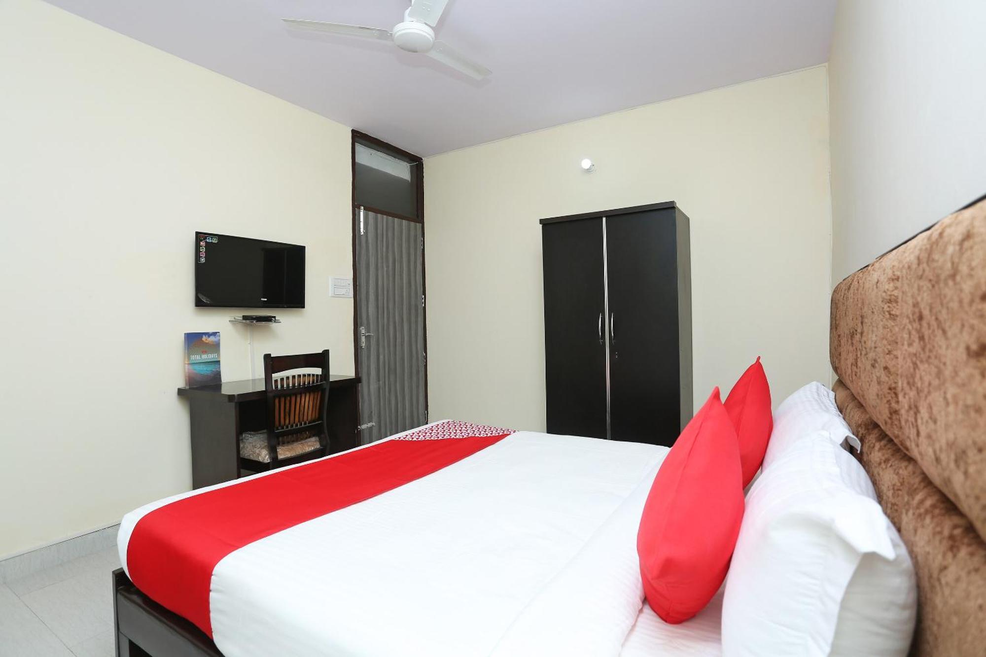 Hotel O Awesome Near Appu Ghar Gurgaon