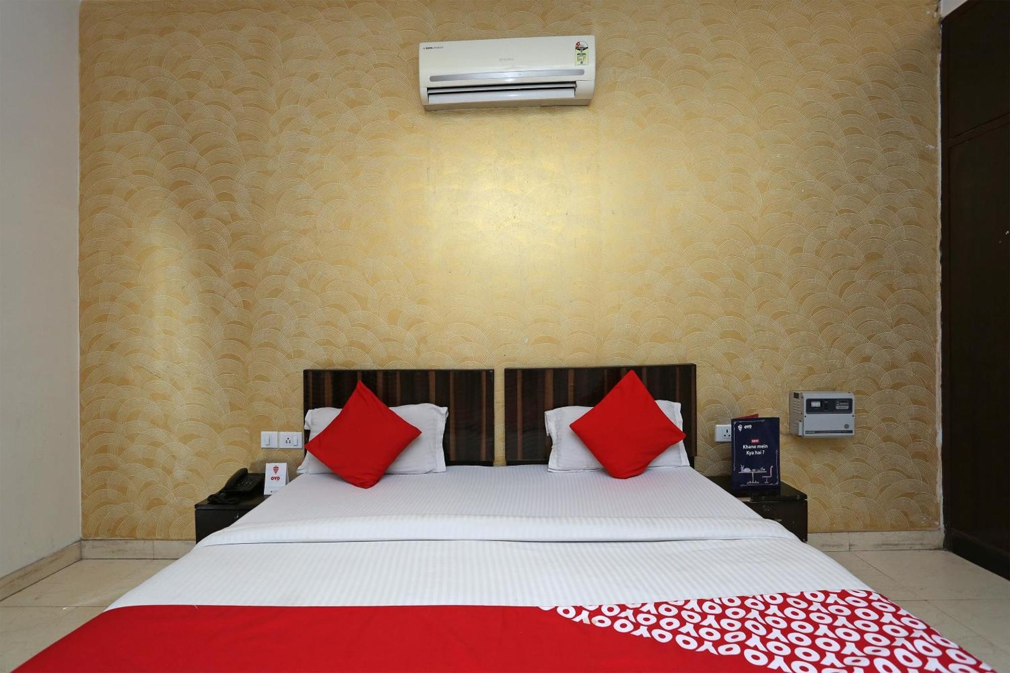 Oyo 429 Kisna Residency 3*
