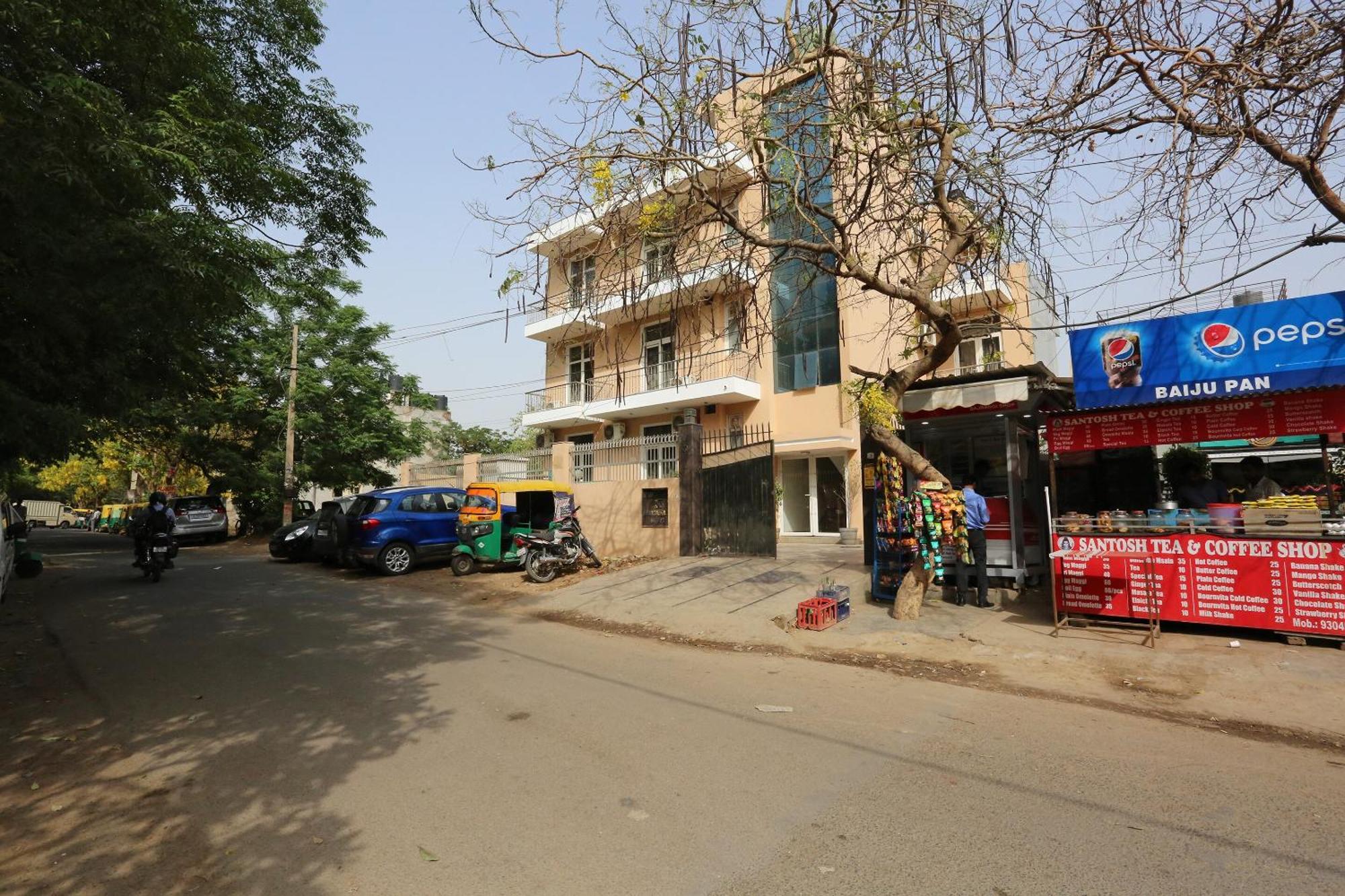 Oyo 429 Kisna Residency Gurgaon