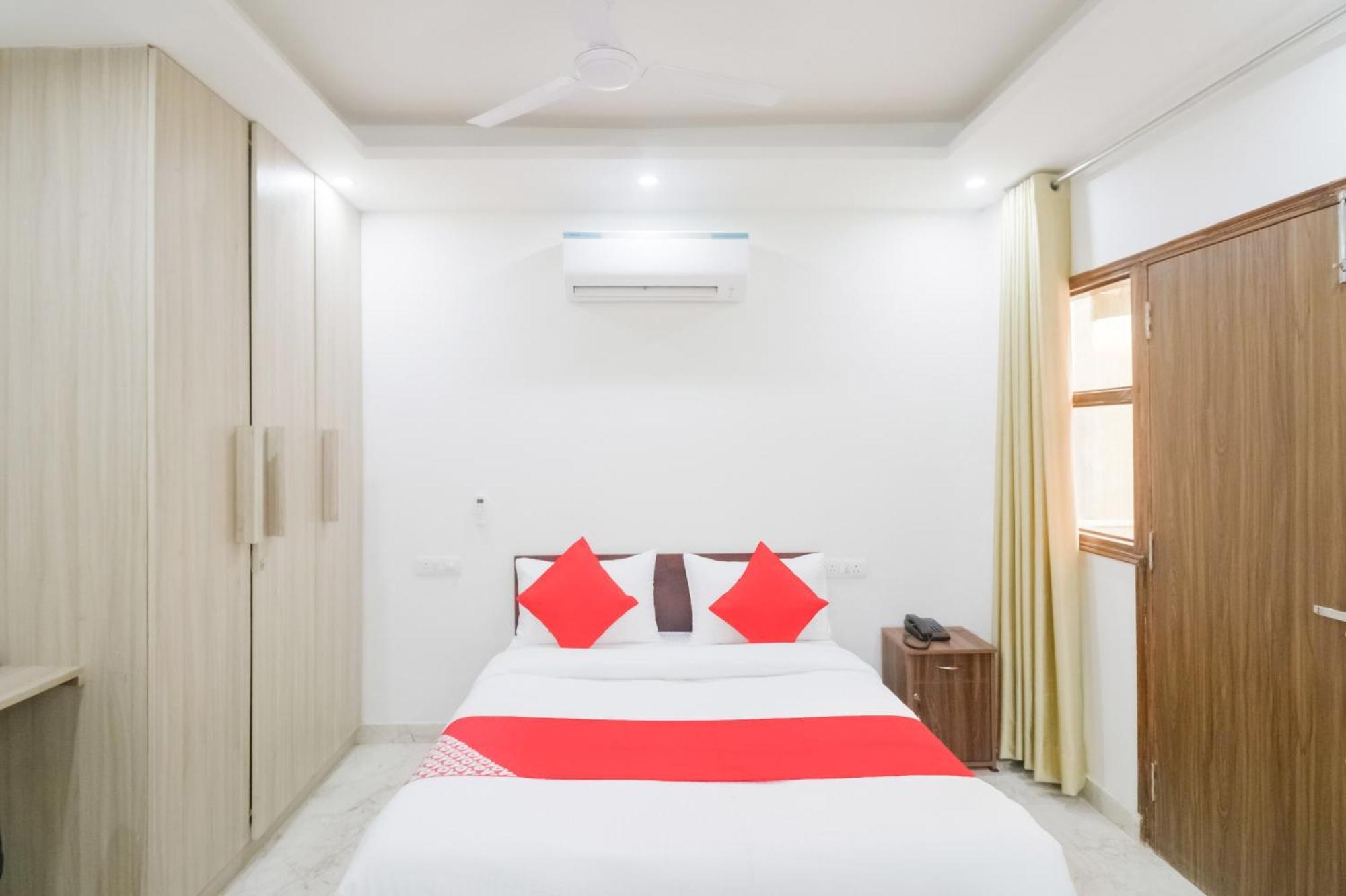 Hotel O Host Hub 3*