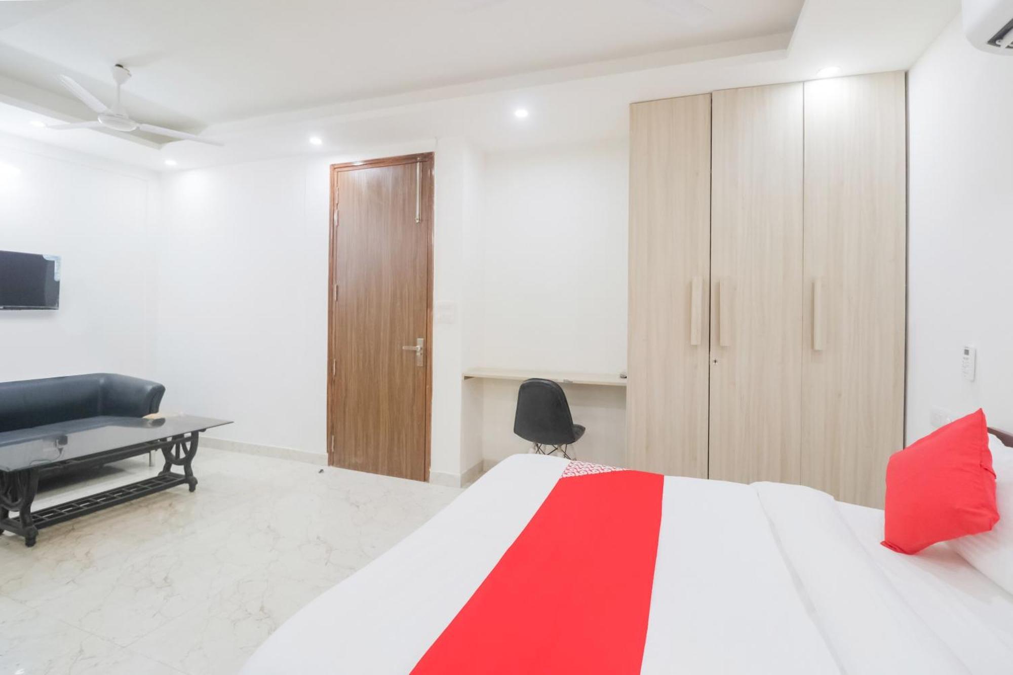 Hotel O Host Hub