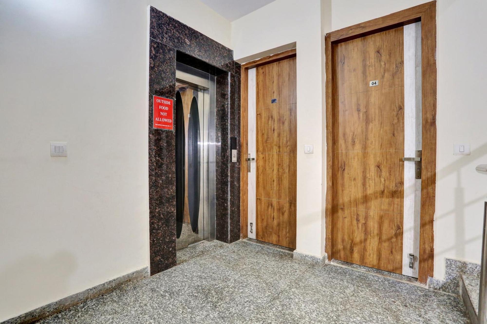 O Jmd Residency Hotel