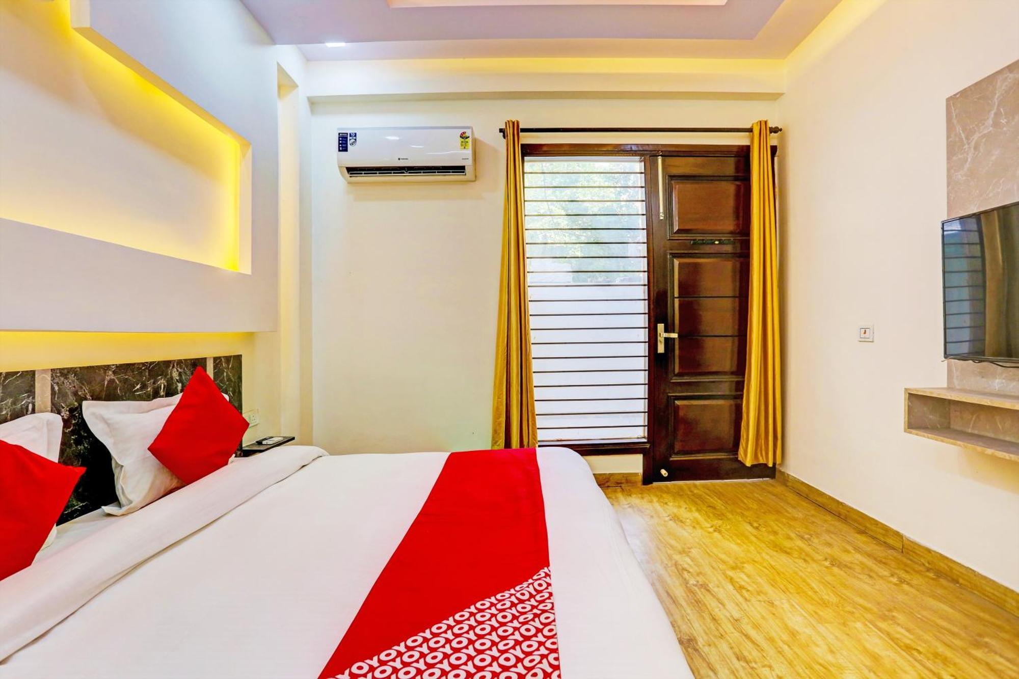 Flagship Spring Brook Hotel 3*