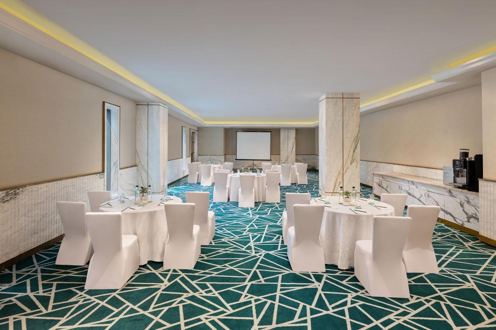 Le Meridien Gurgaon, Delhi Ncr