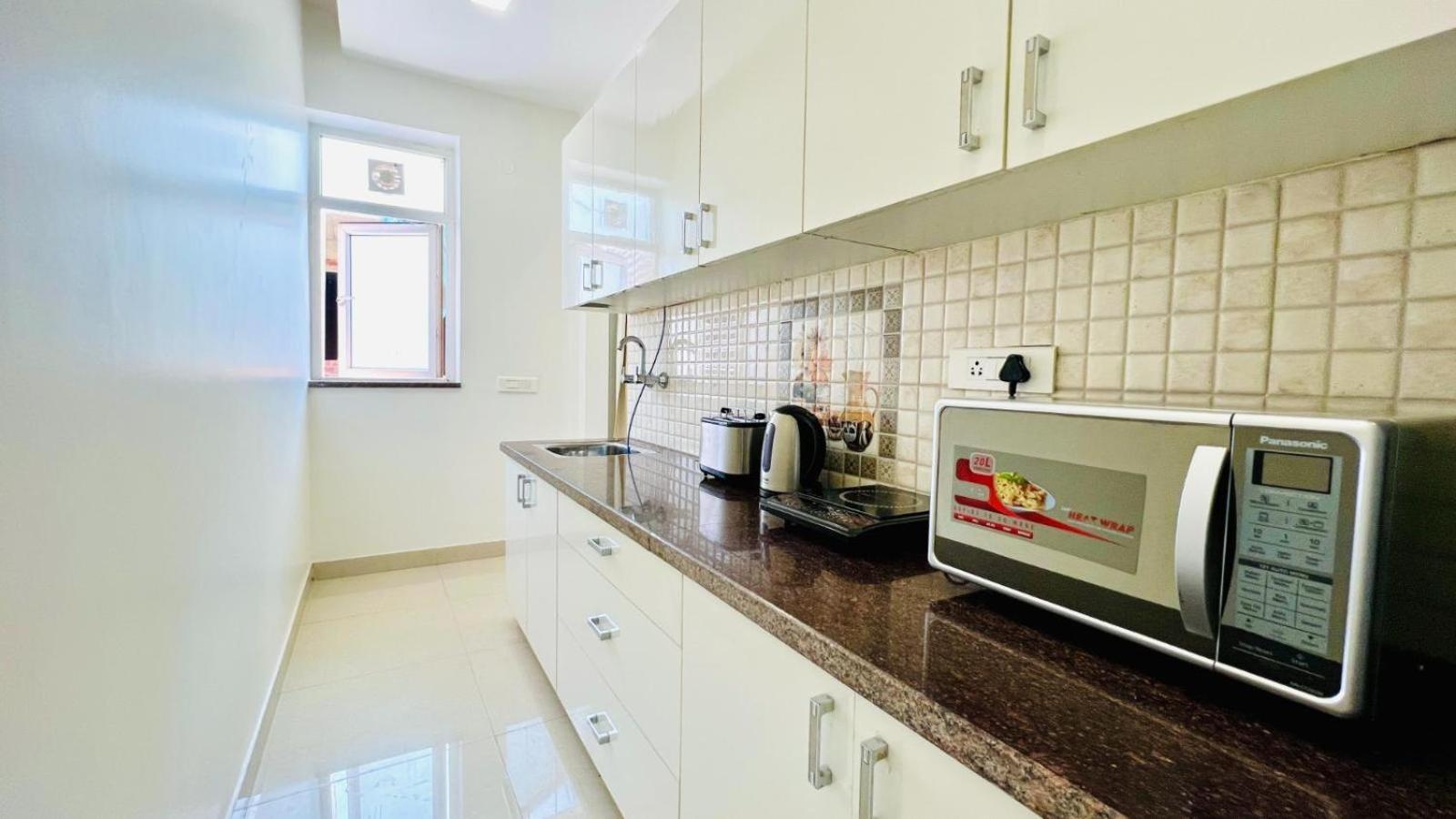 Apartment Bluo Luxury - Medicity - Balcony, Tub, Gym Tt Gurgaon