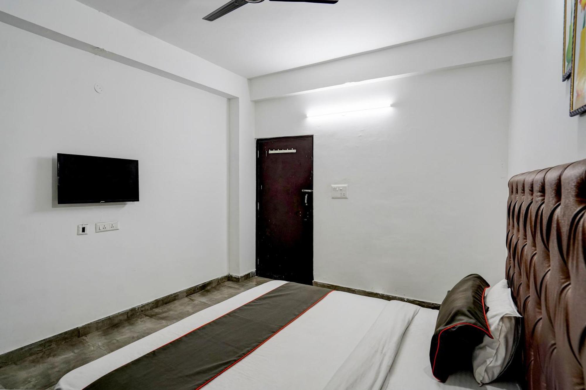 O Omi Hotel 3*