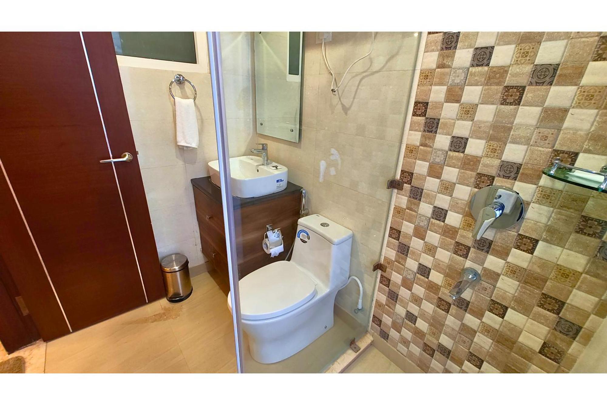 Hotel Ava And Corporate Golf Course Road, Gurgaon