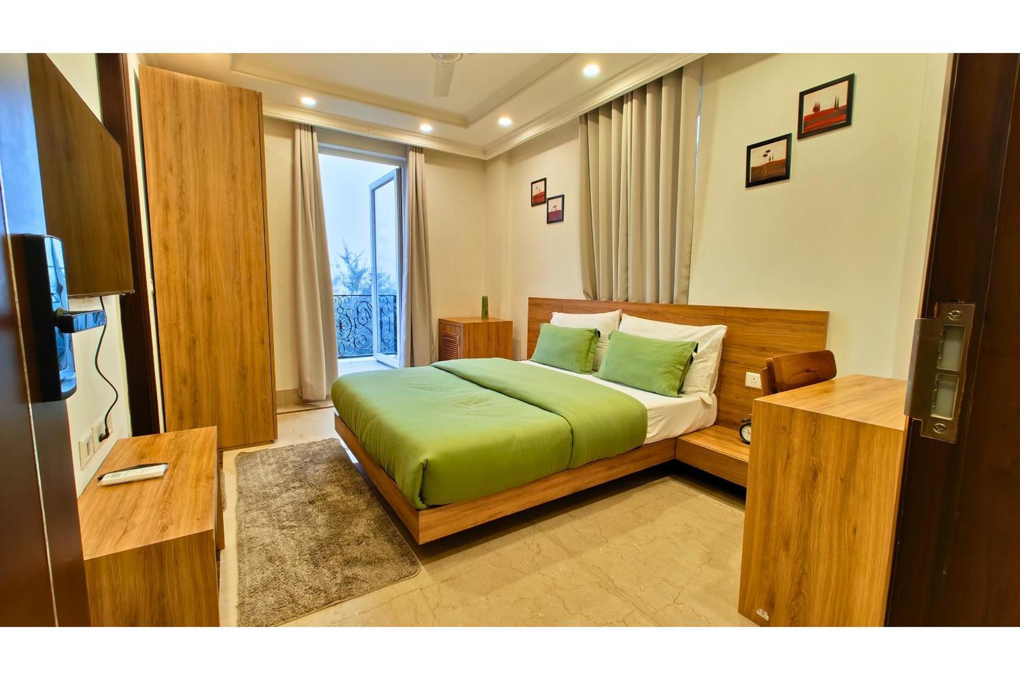 Ava And Corporate Golf Course Road, Gurgaon