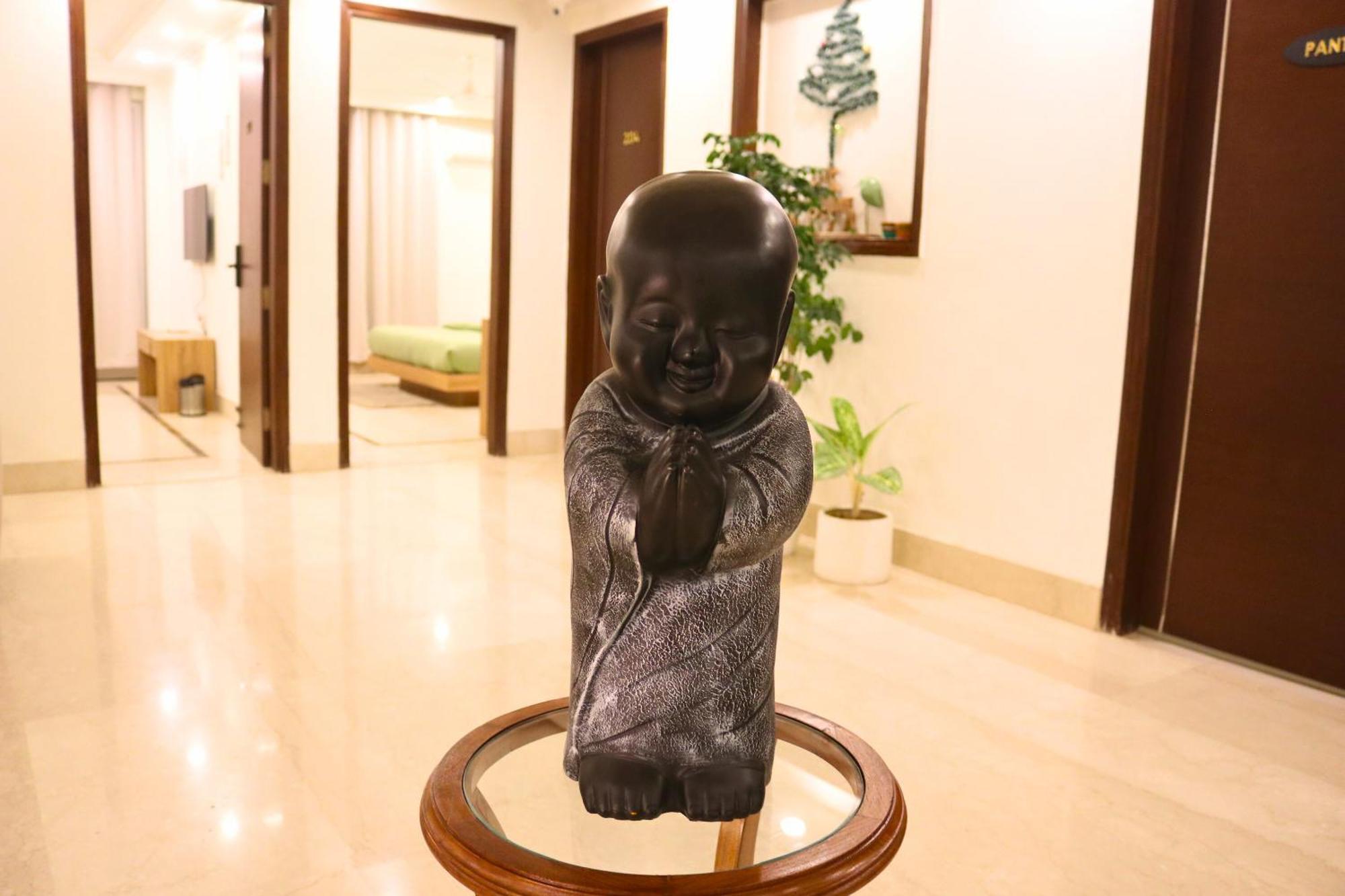 Hotel Ava And Corporate Golf Course Road, 3*